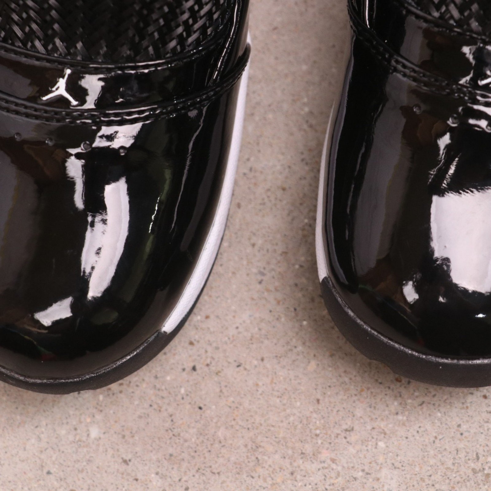 ????40 AIR JORDAN 19 RETRO 货号：307546-002
