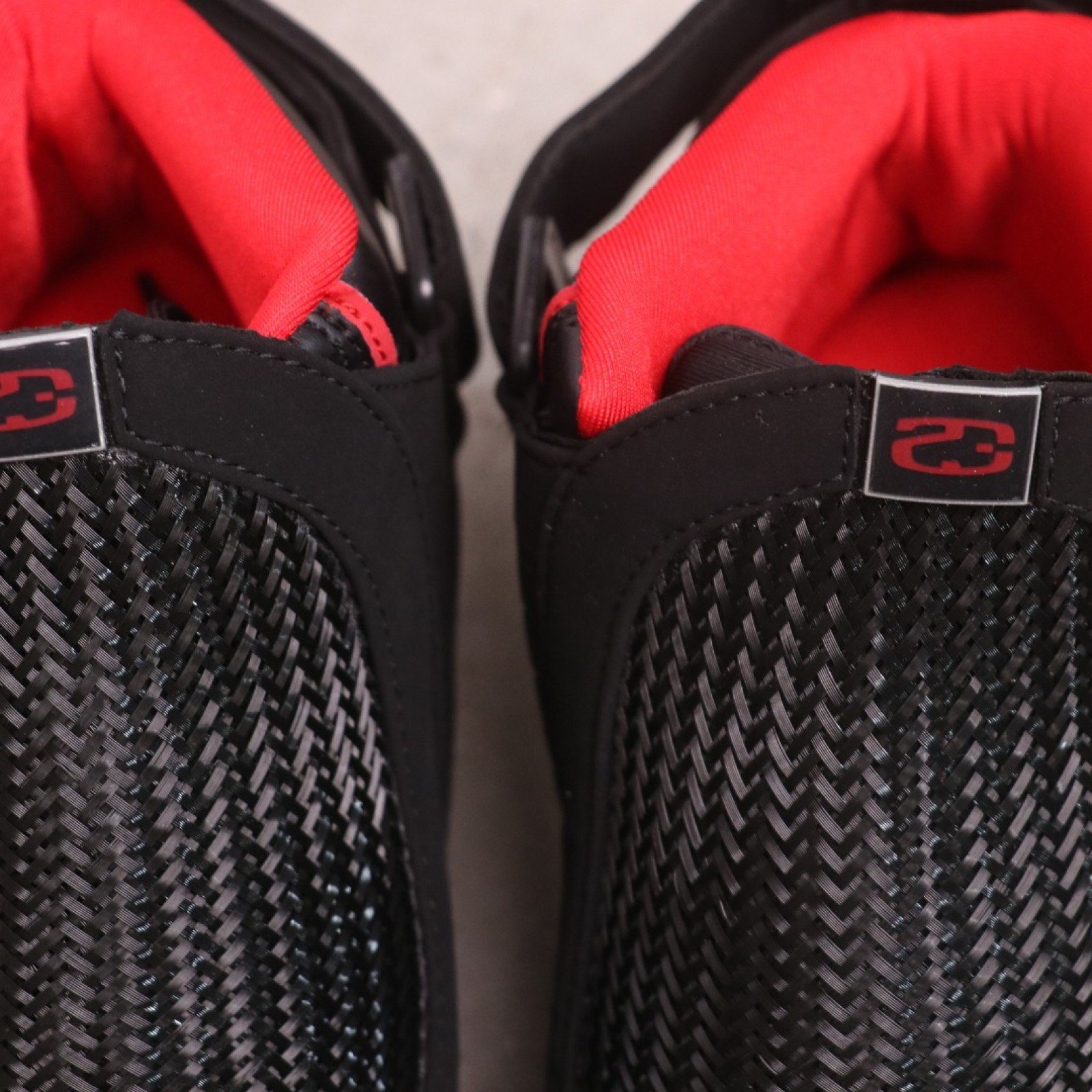 ????40 AIR JORDAN 19 RETRO 货号：307546-061