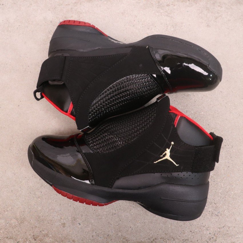 ????40 AIR JORDAN 19 RETRO 货号：307546-061