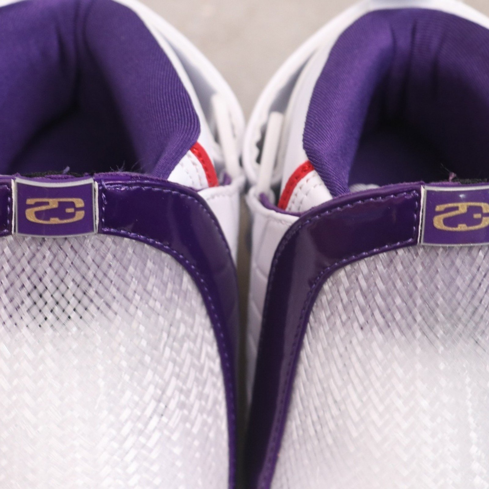 ????40 AIR JORDAN 19 RETRO 货号：307546-172