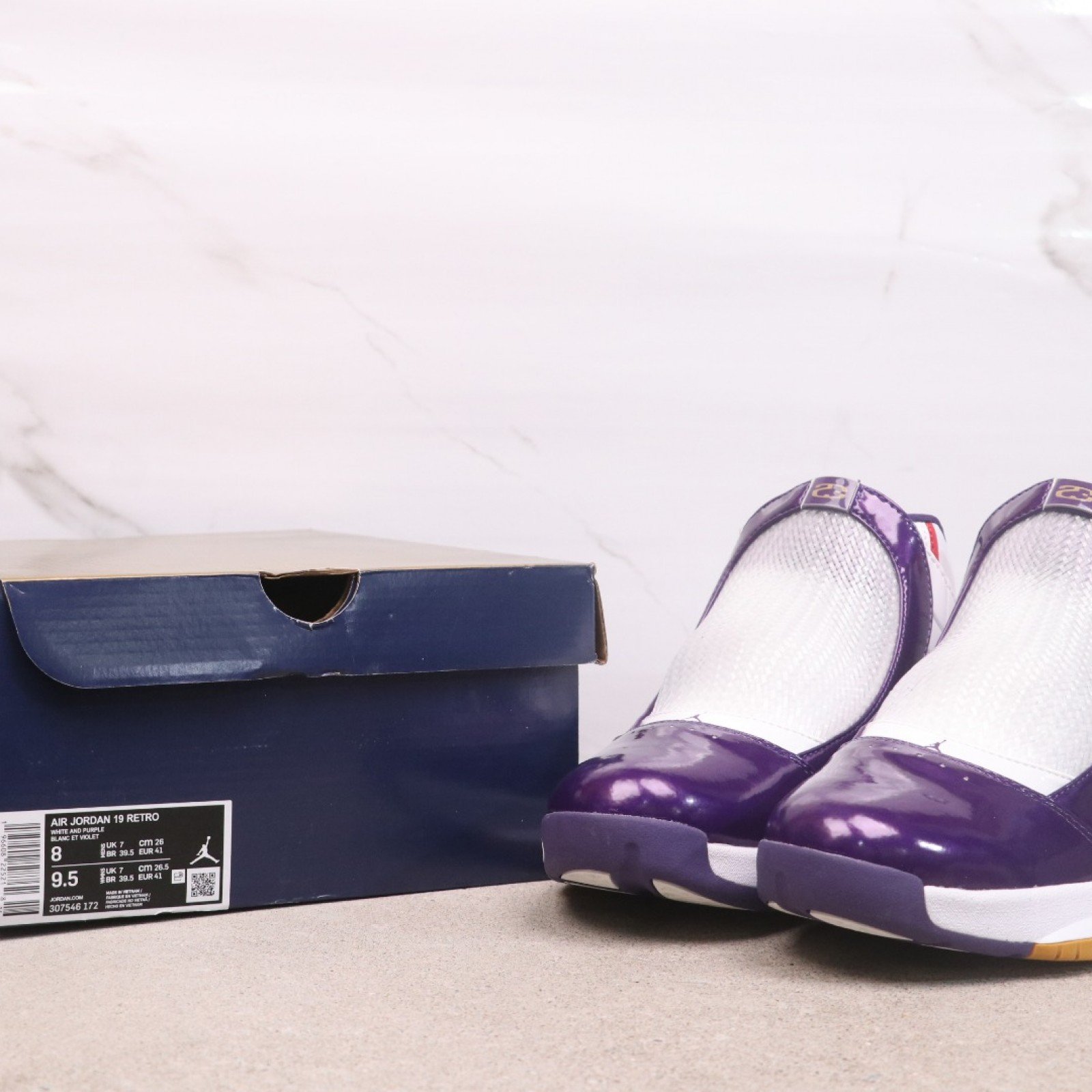 ????40 AIR JORDAN 19 RETRO 货号：307546-172