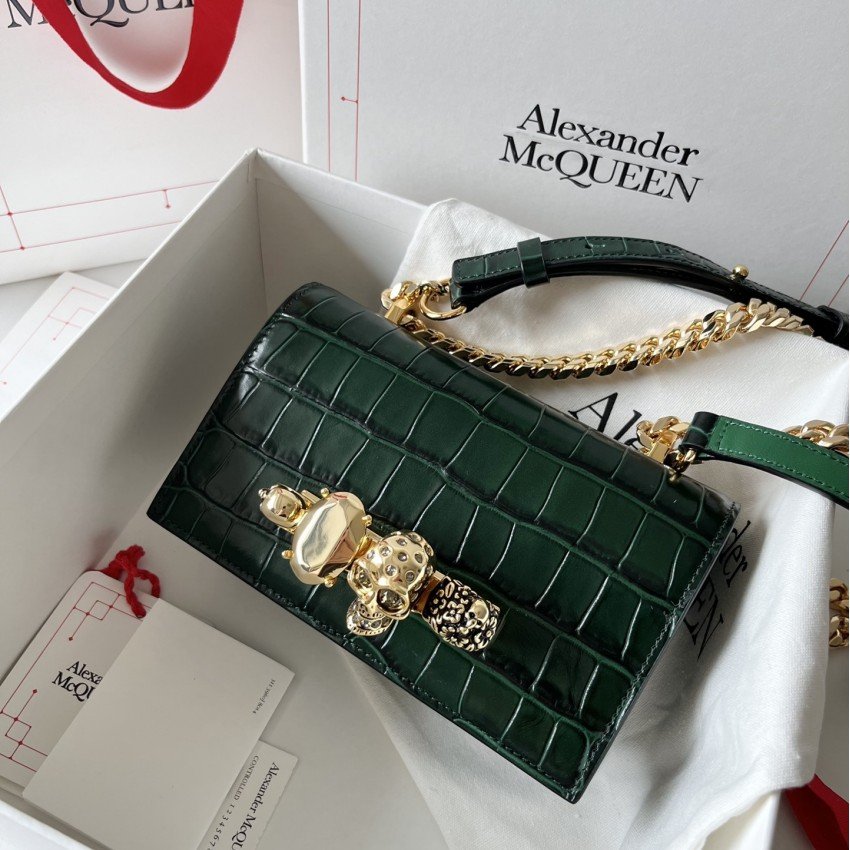 Alexander McQueen Crossbody Bag 18*12*6cm