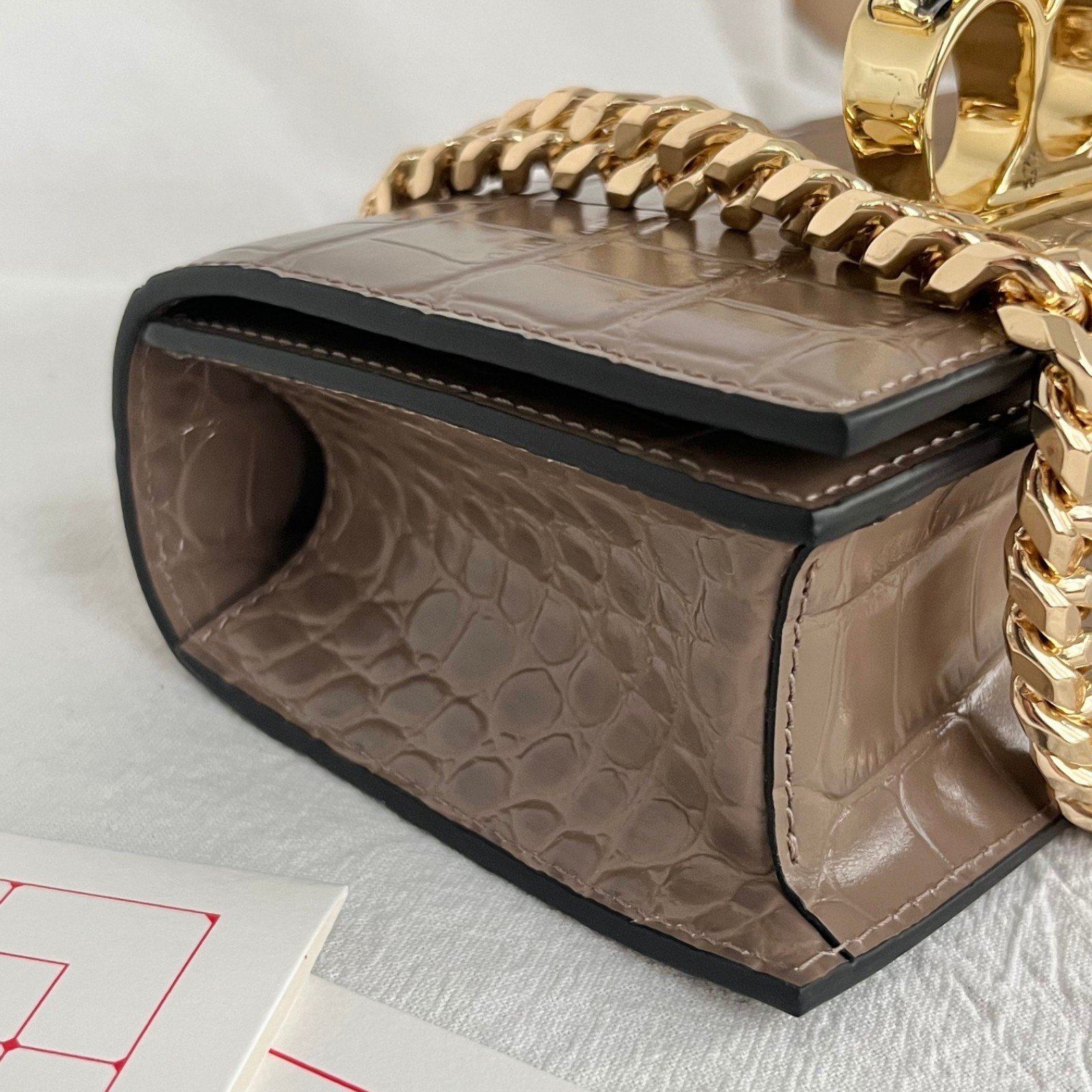 Alexander McQueen shoulder bag 24*14*6cm 2025.9.26