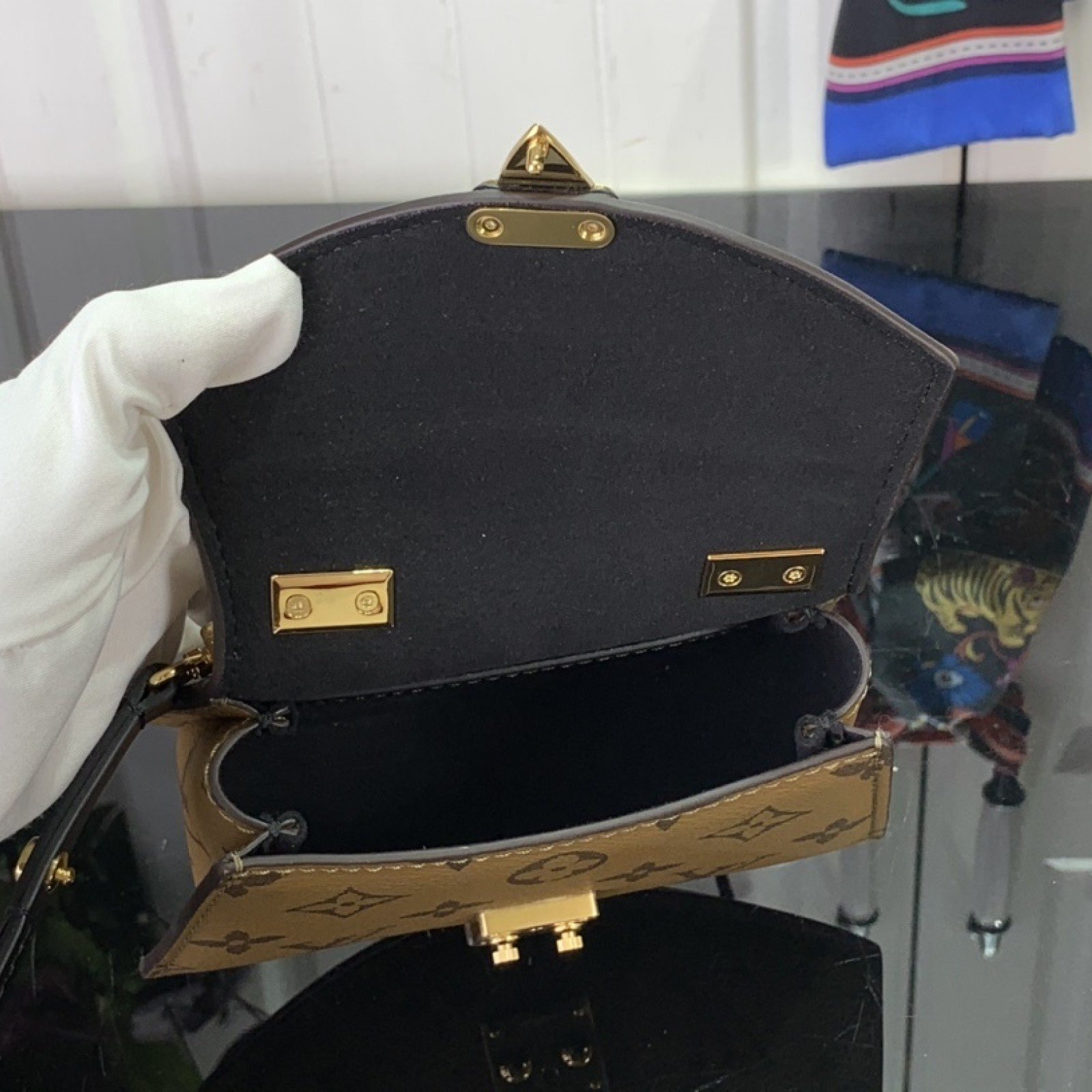 LV  Pico Tilsitt N83473