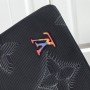 LV 2054 REVERSIBLE POUCH M80142