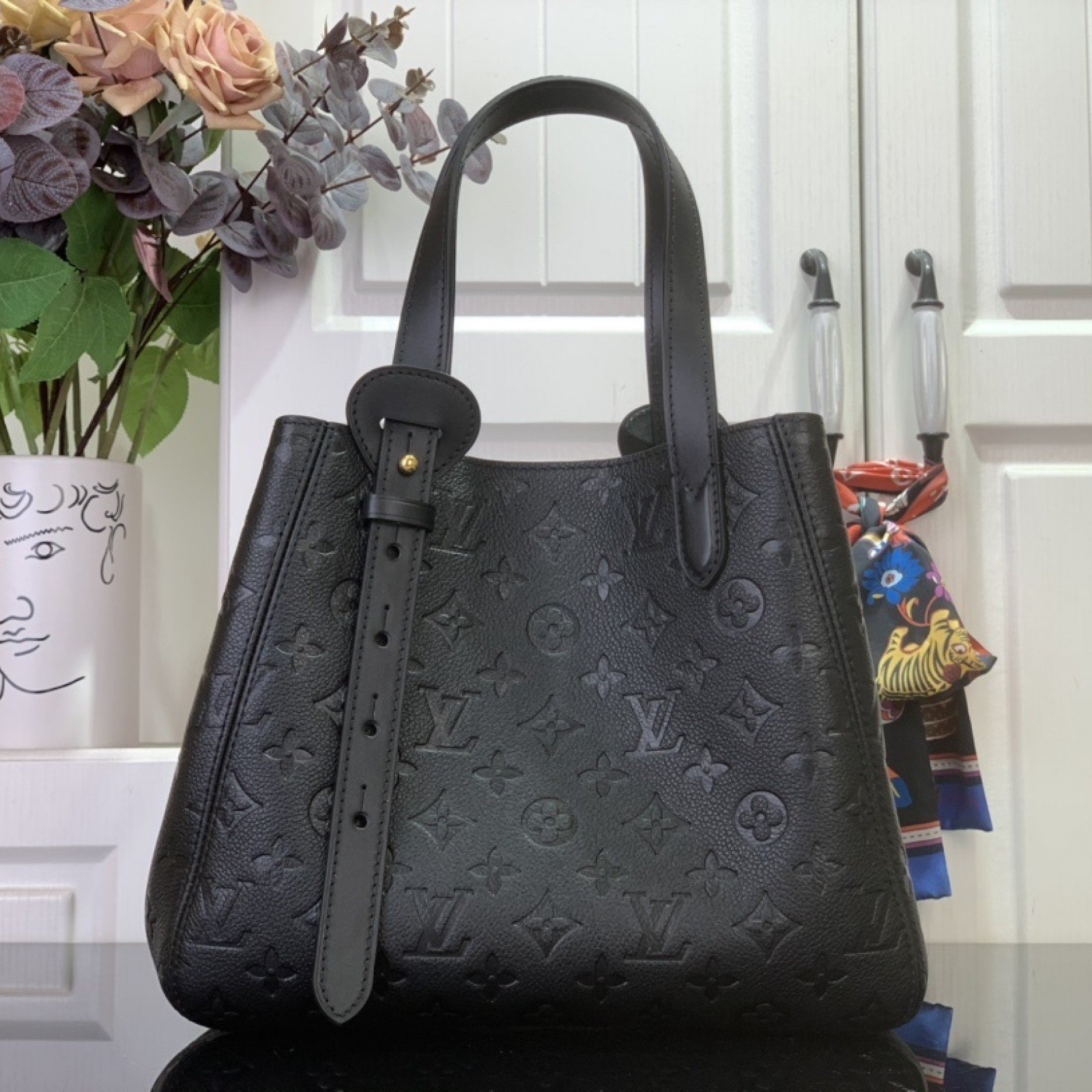 LV ALL IN ONE  m25858