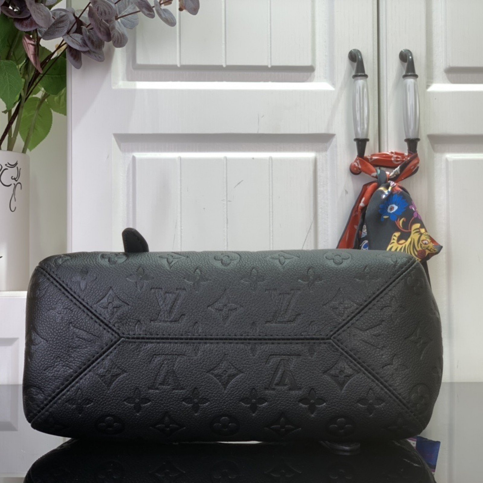 LV ALL IN ONE  m25858
