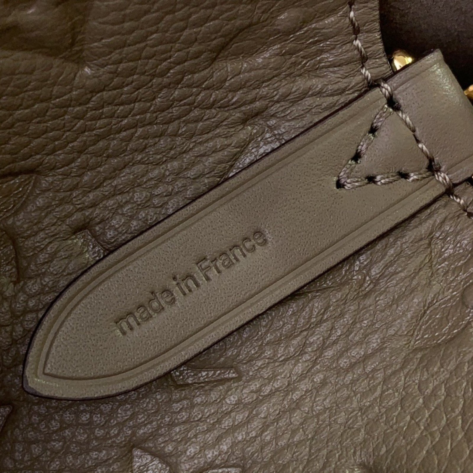 LV ALL IN ONE m25890