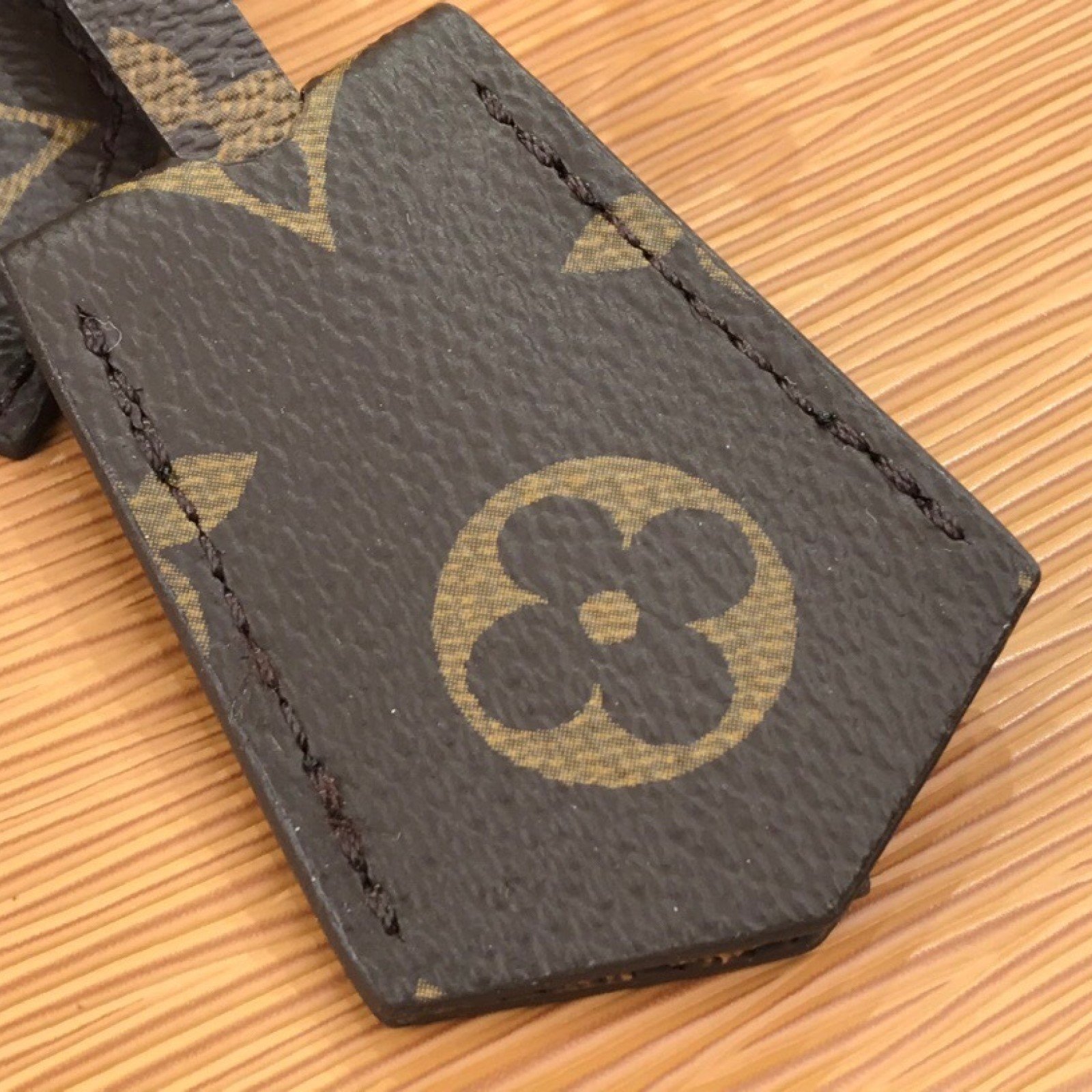 LV ALMA BB M40301