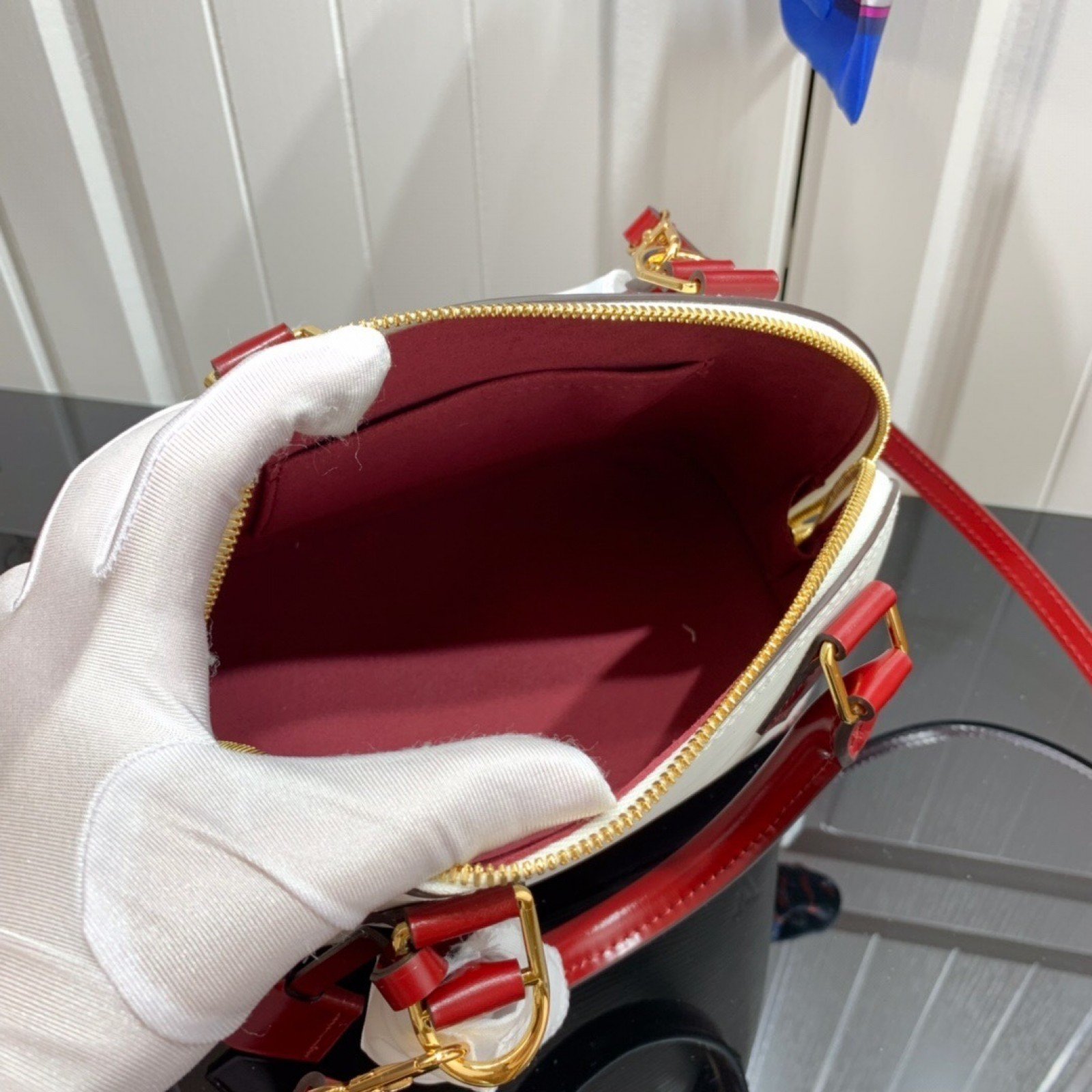LV ALMA BB M40301