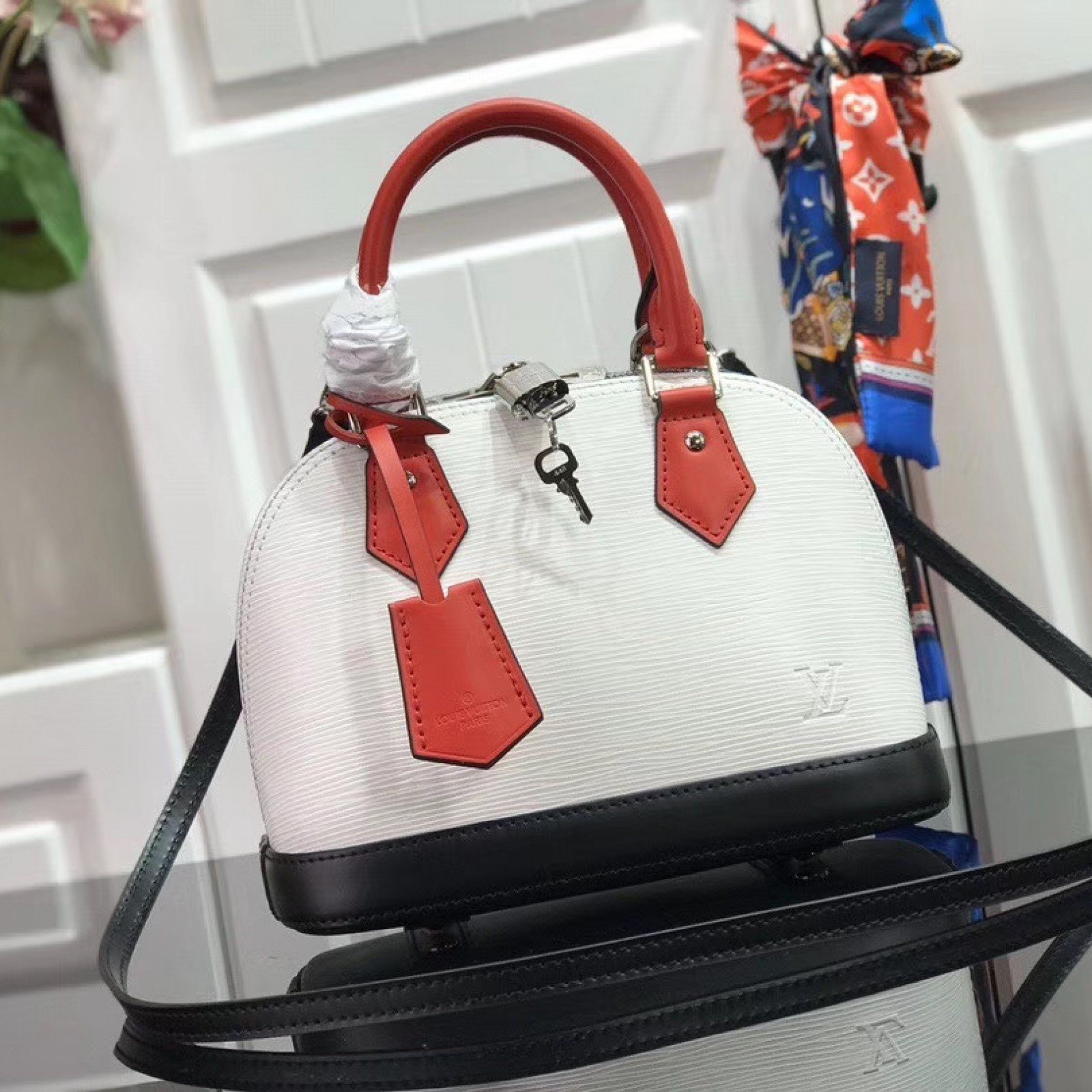 LV ALMA BB M40301HZ