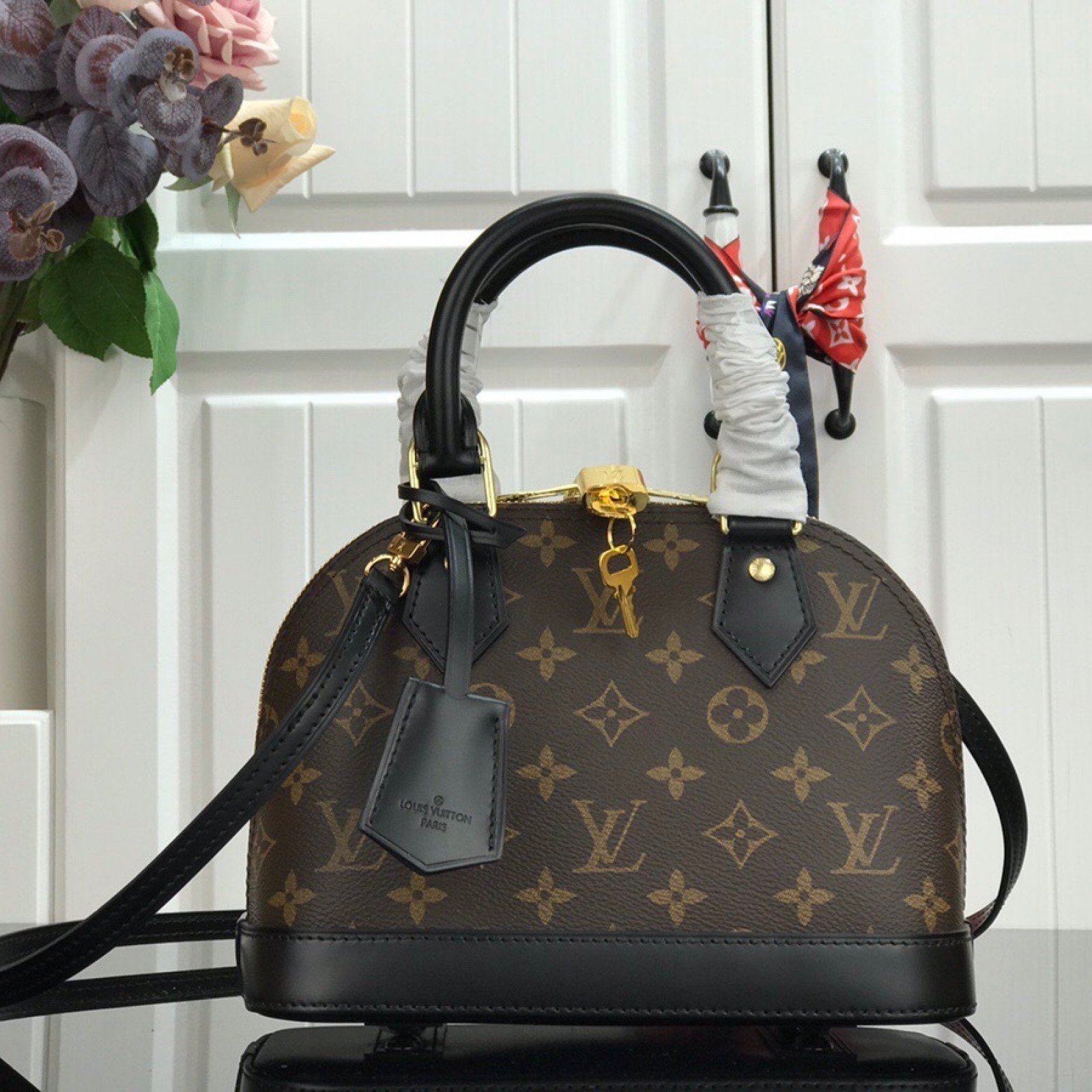 LV ALMA BB M53152HP