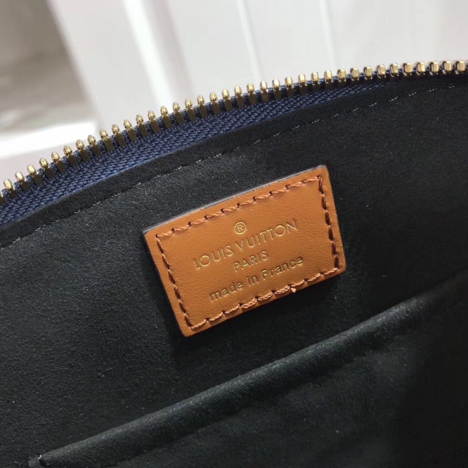 LV ALMA BB M55048