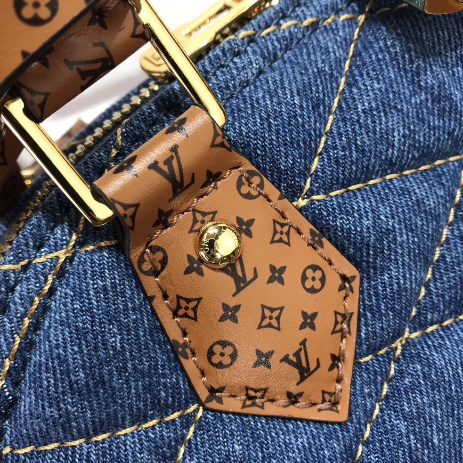 LV ALMA BB M55048