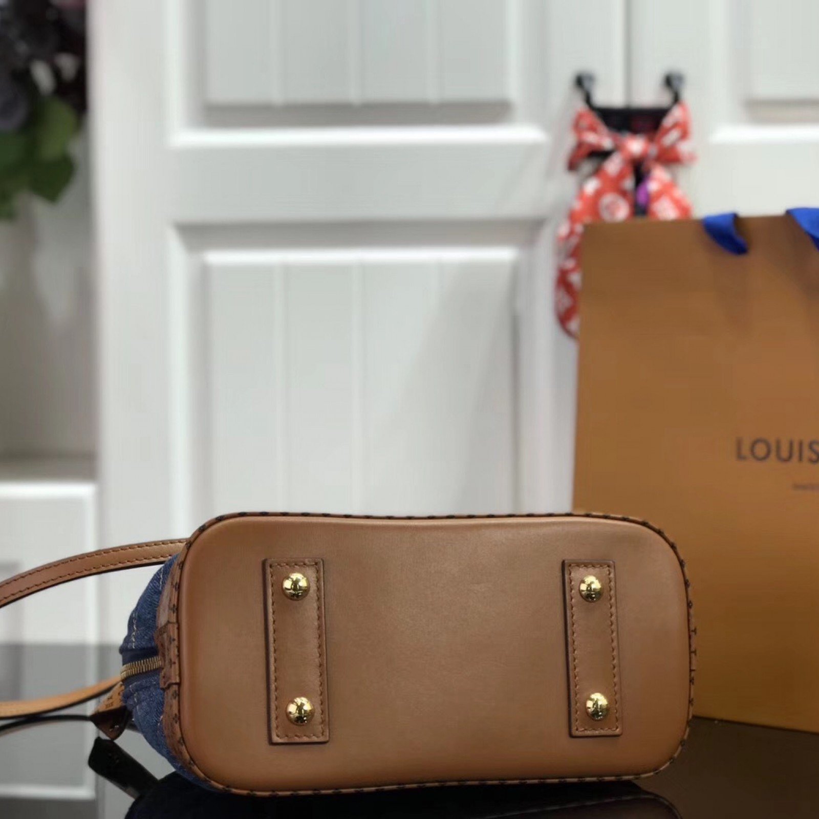 LV ALMA BB M55048