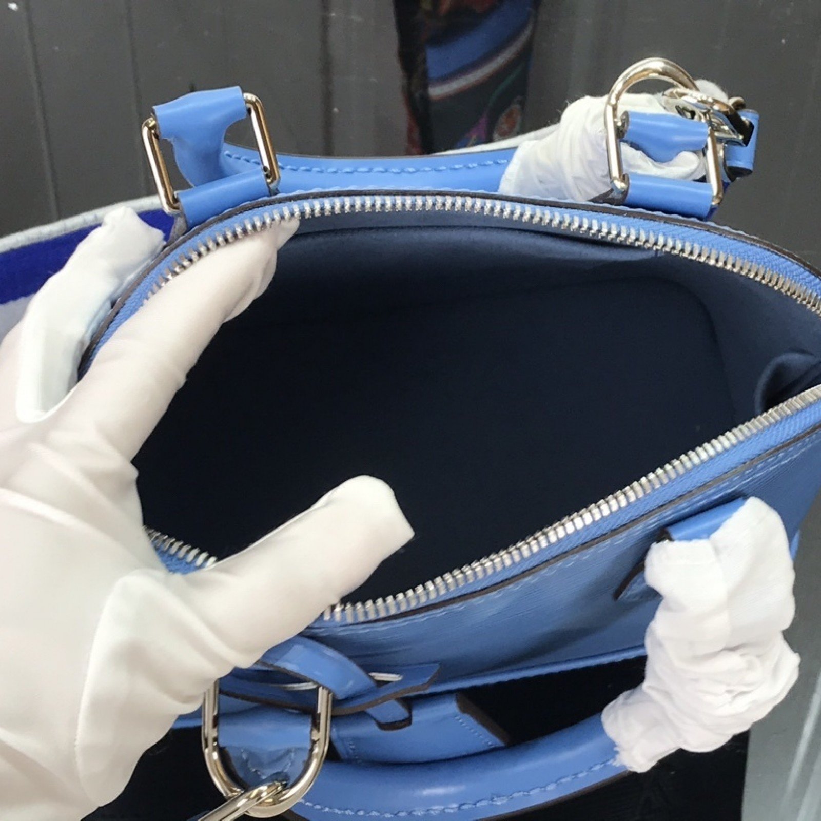 LV ALMA BB M57426