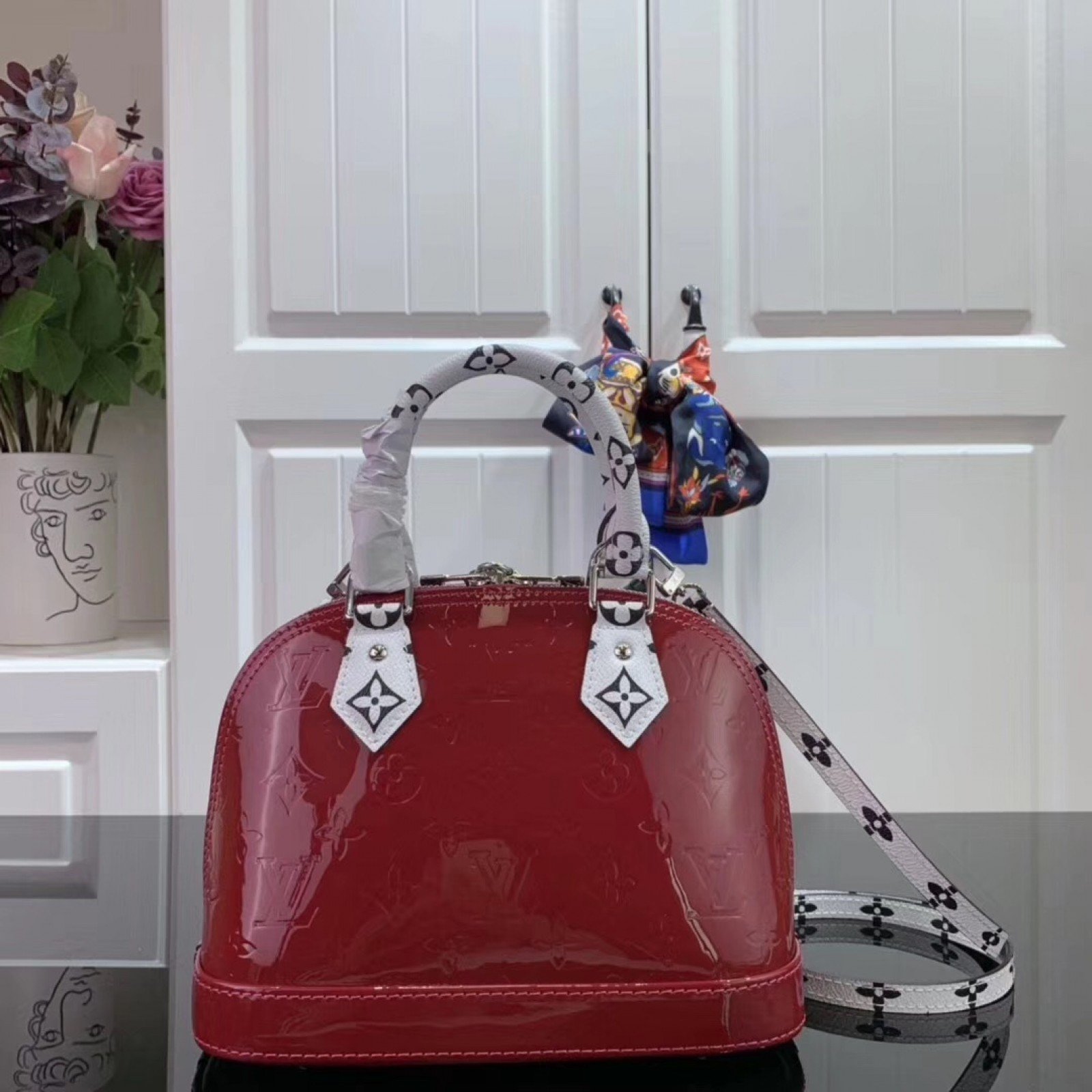 LV ALMA BB M90447
