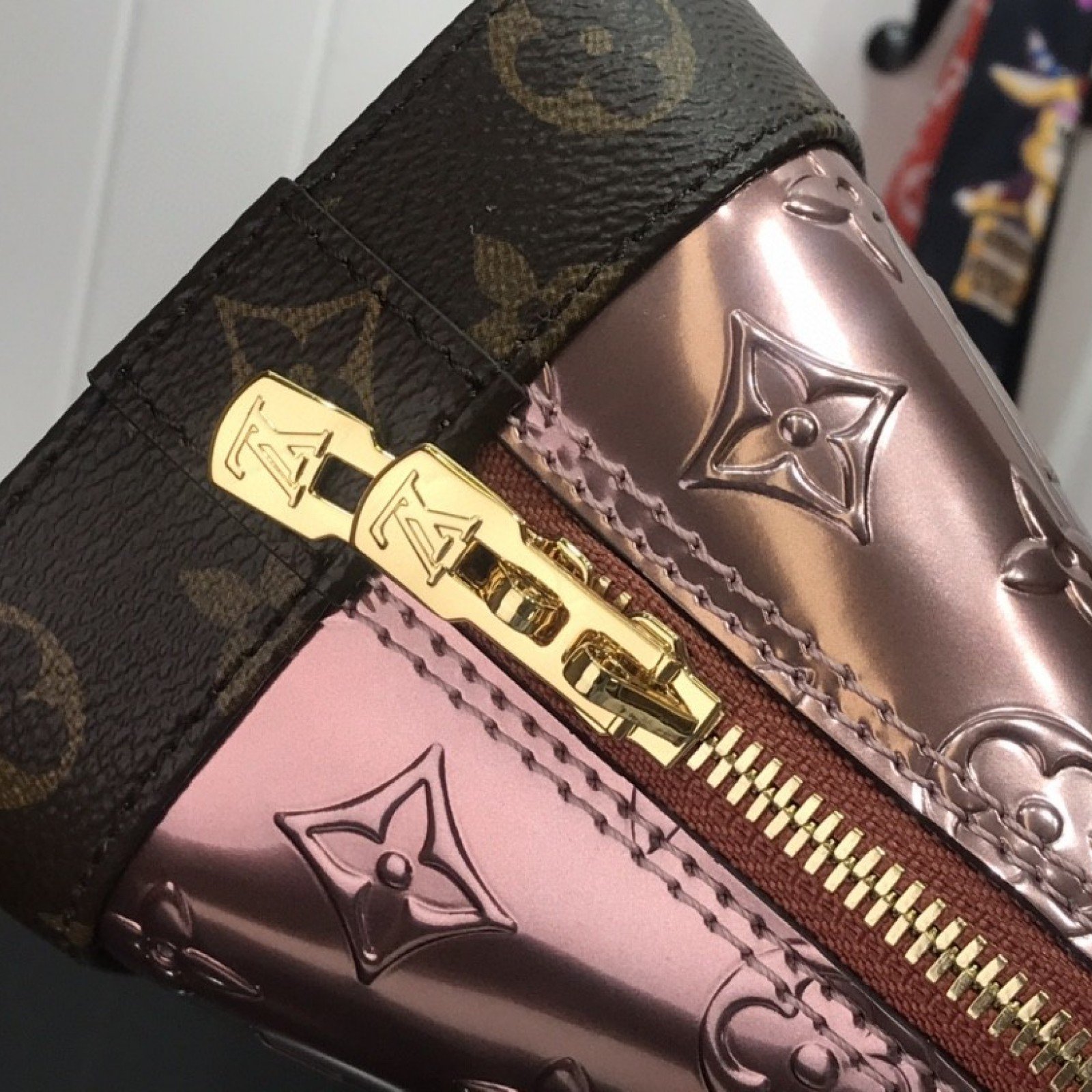 LV ALMA BB M91606