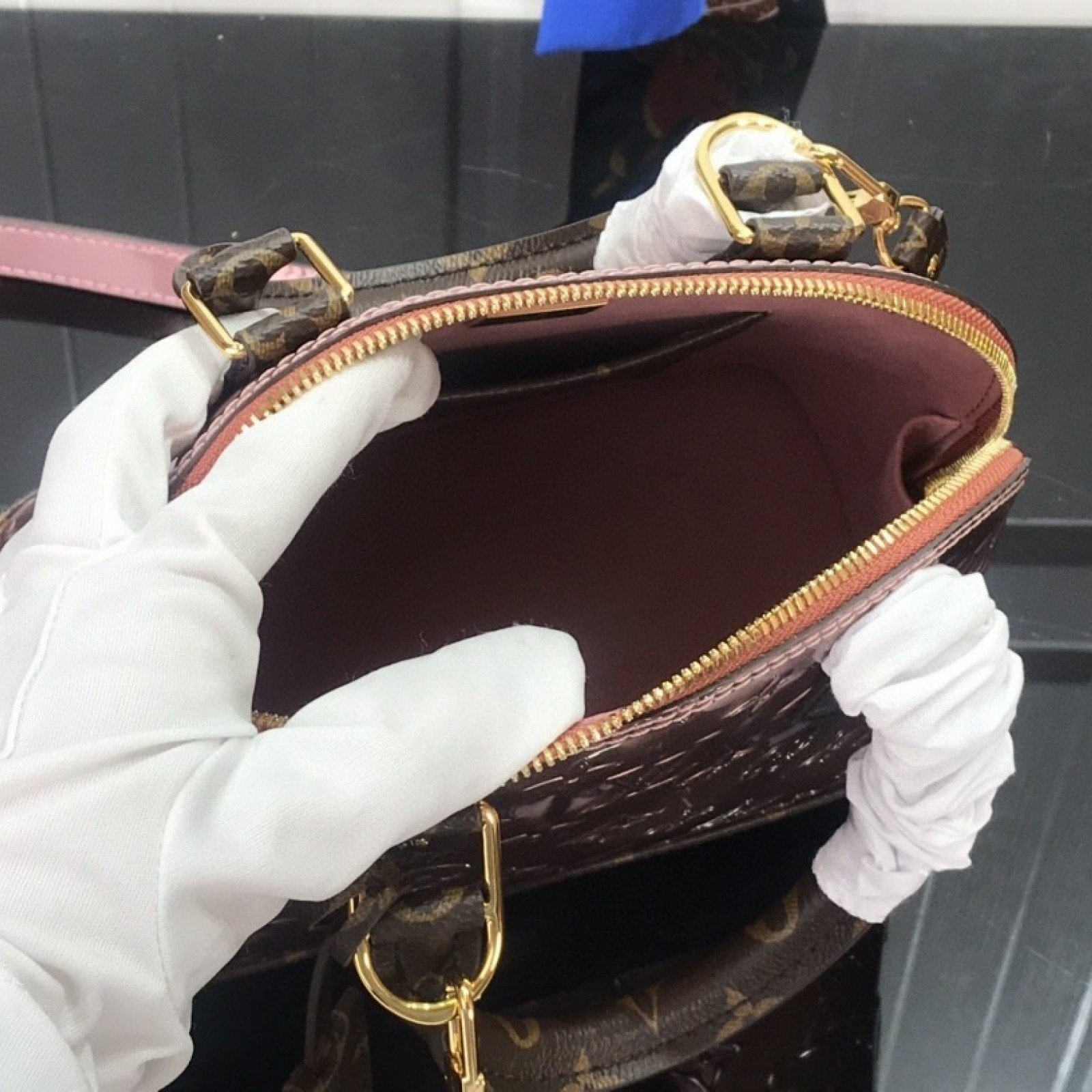 LV ALMA BB M91606