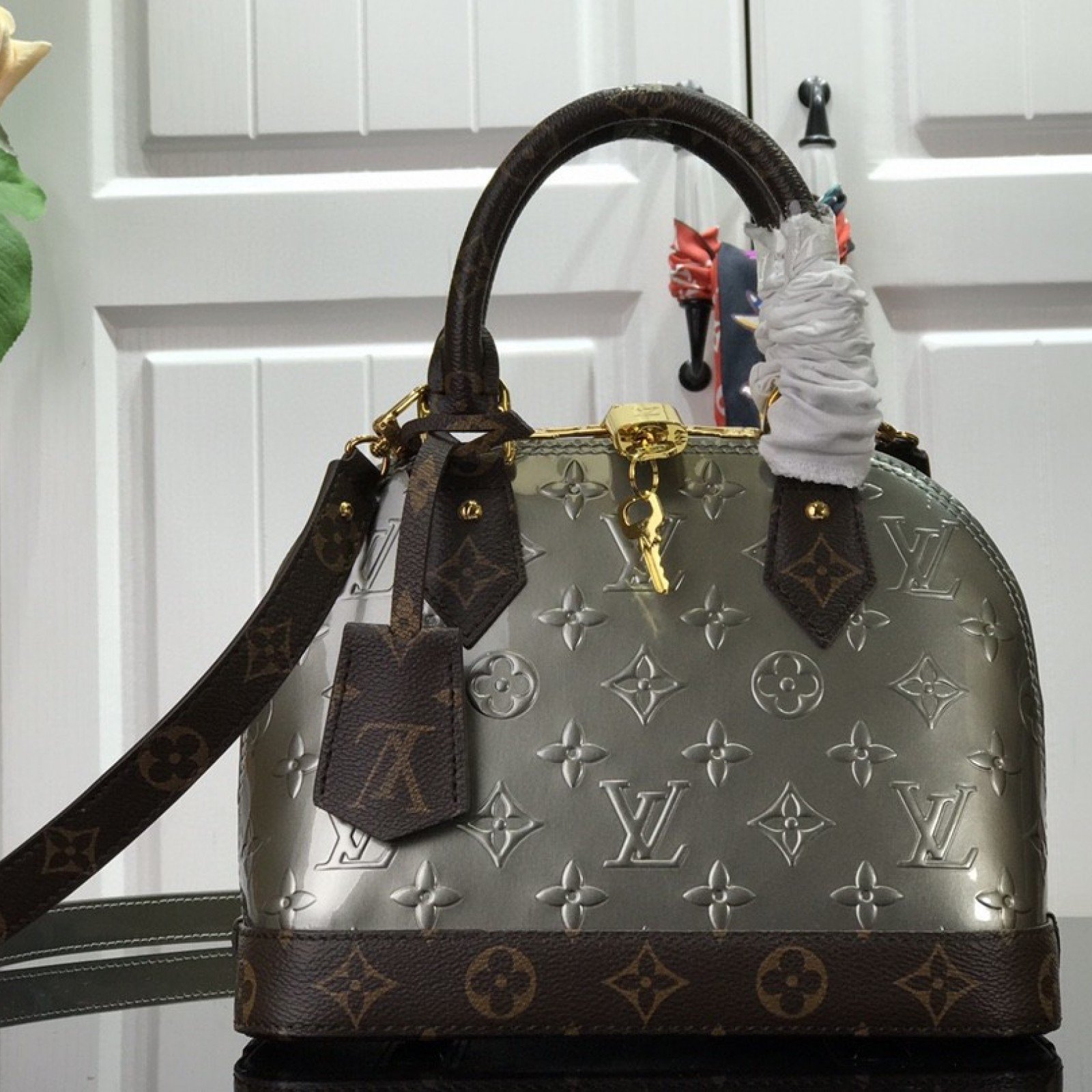 LV ALMA BB M91606