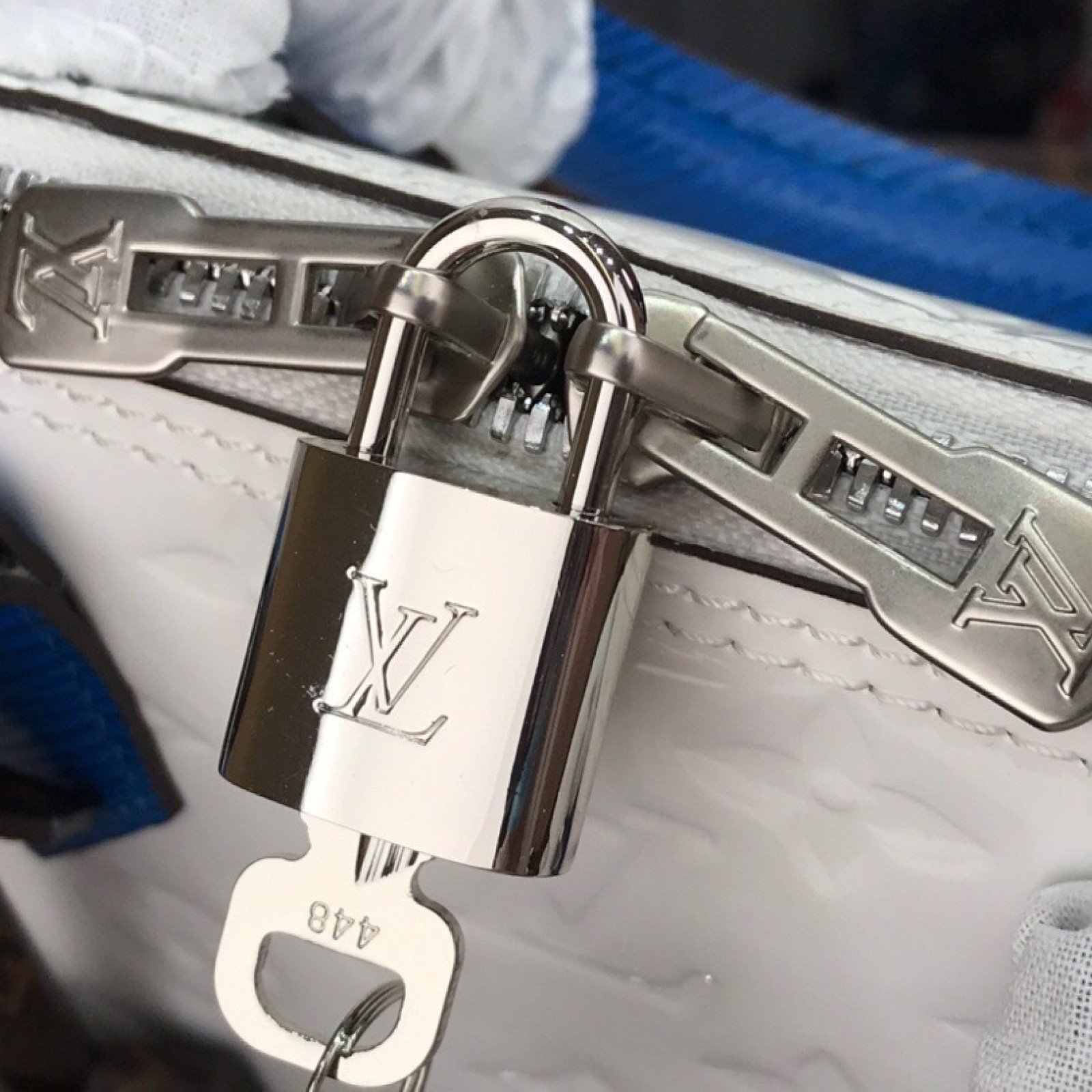 LV ALMA BB M91606BC