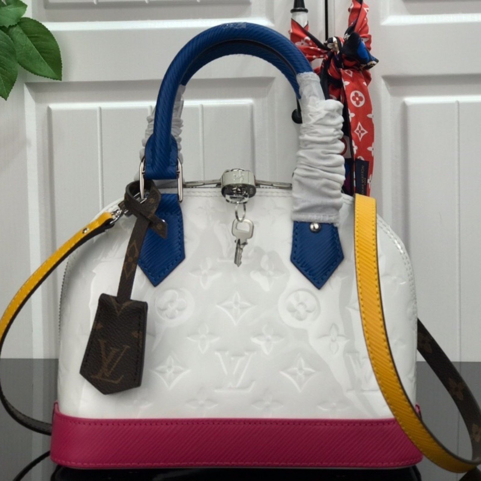 LV ALMA BB M91606BC
