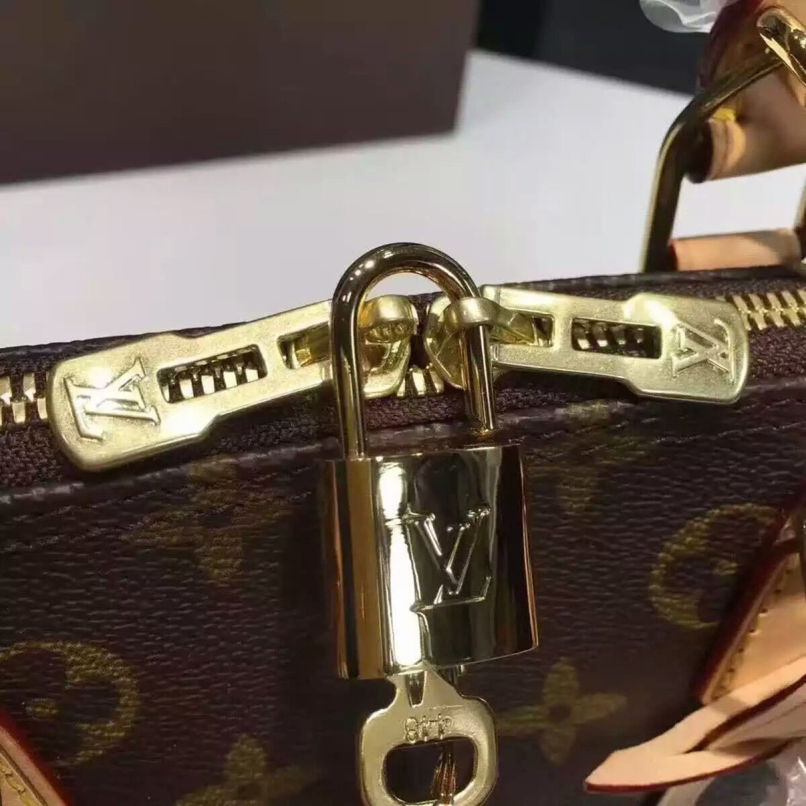 LV ALMA PM M53151