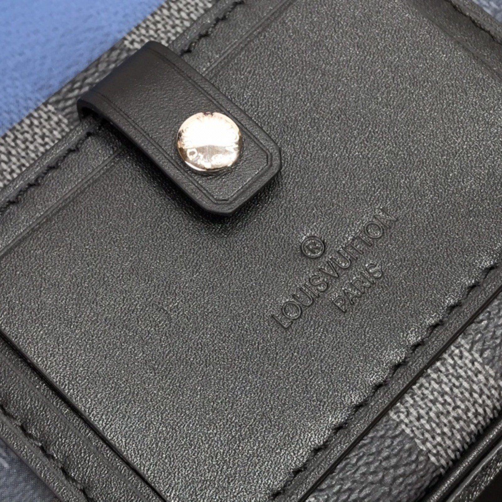 LV ALPHA MESSENGER N40408