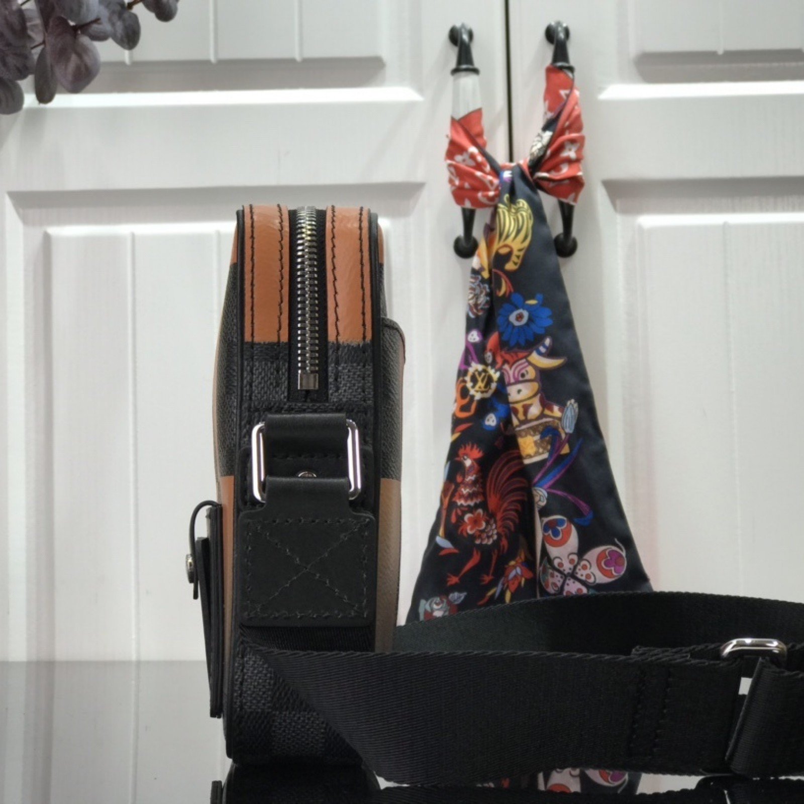LV ALPHA MESSENGER N40408