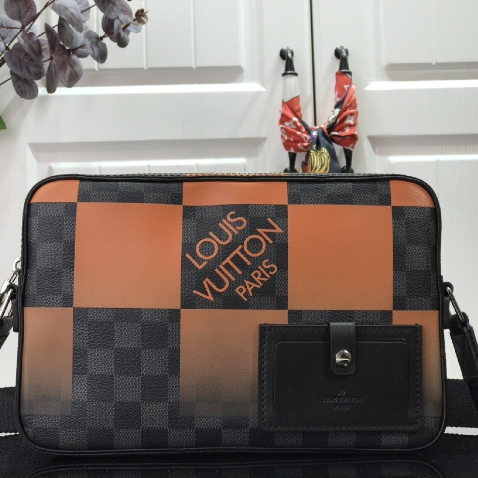 LV ALPHA MESSENGER N40408