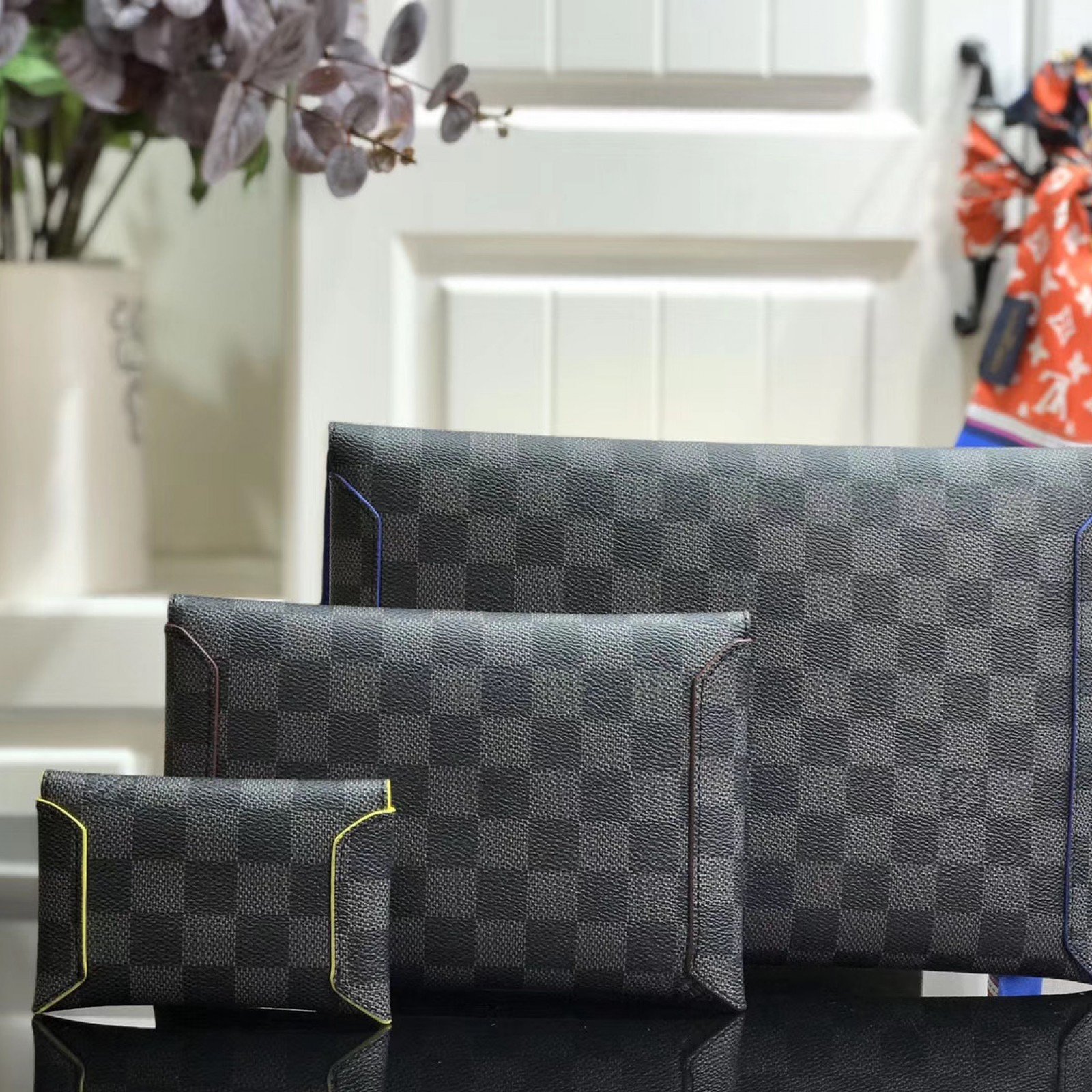 LV ALPHA TRIPLE POUCHES N60255LC