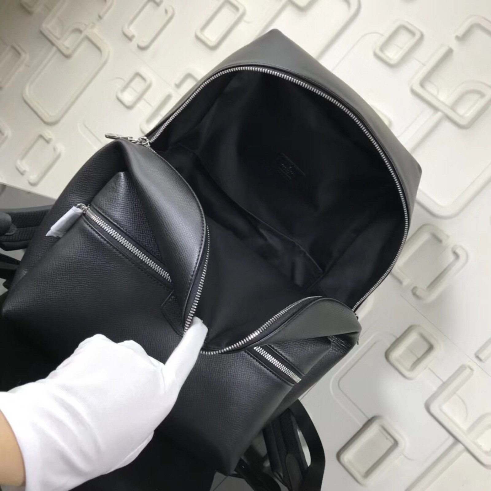 LV APOLLO Backpack M33453