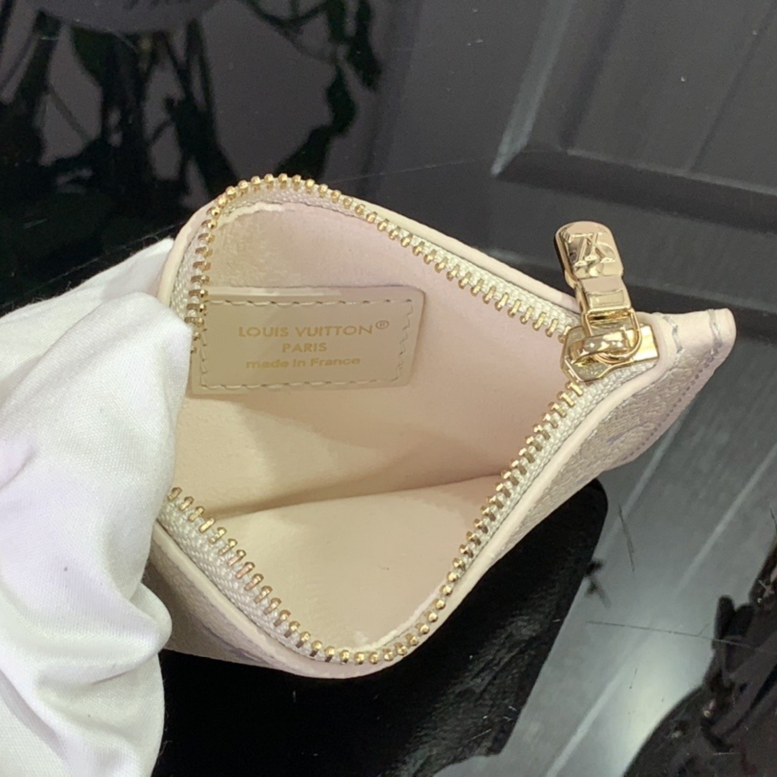 LV All In BB M25673