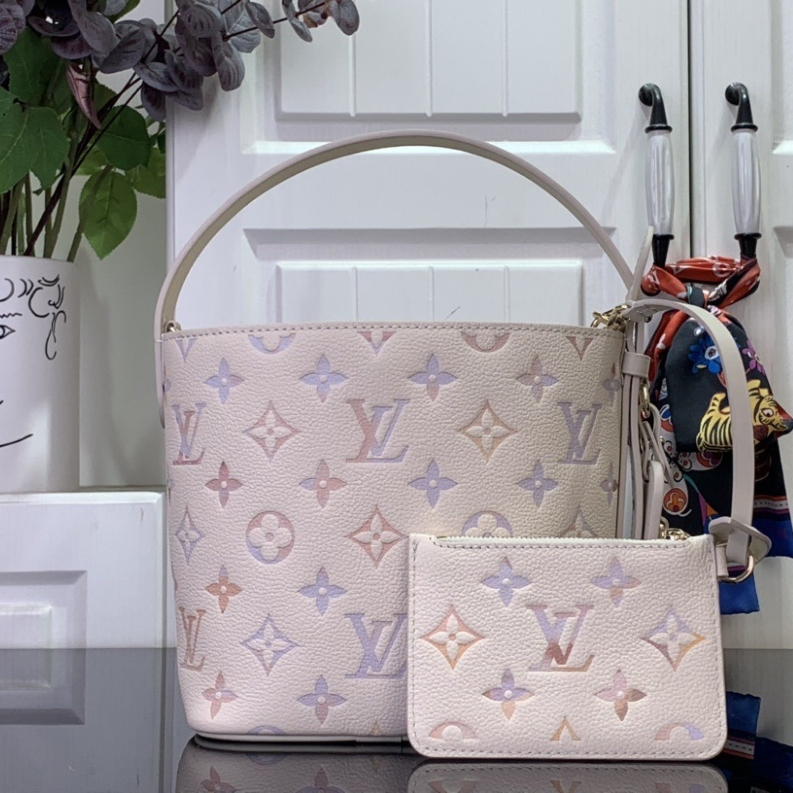 LV All In BB M25673