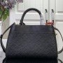 LV Avenue  m25577