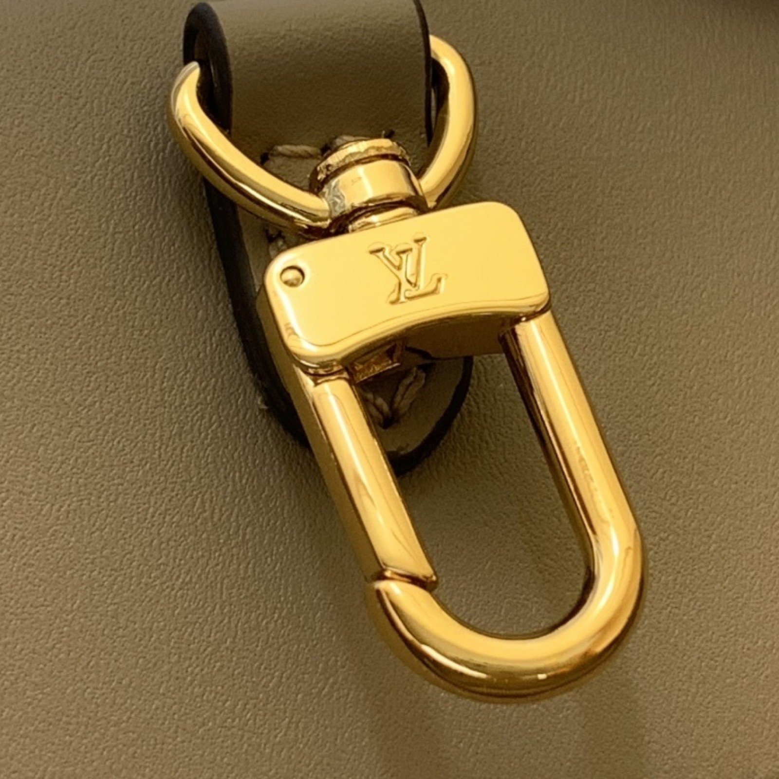 LV Avenue MM m25575