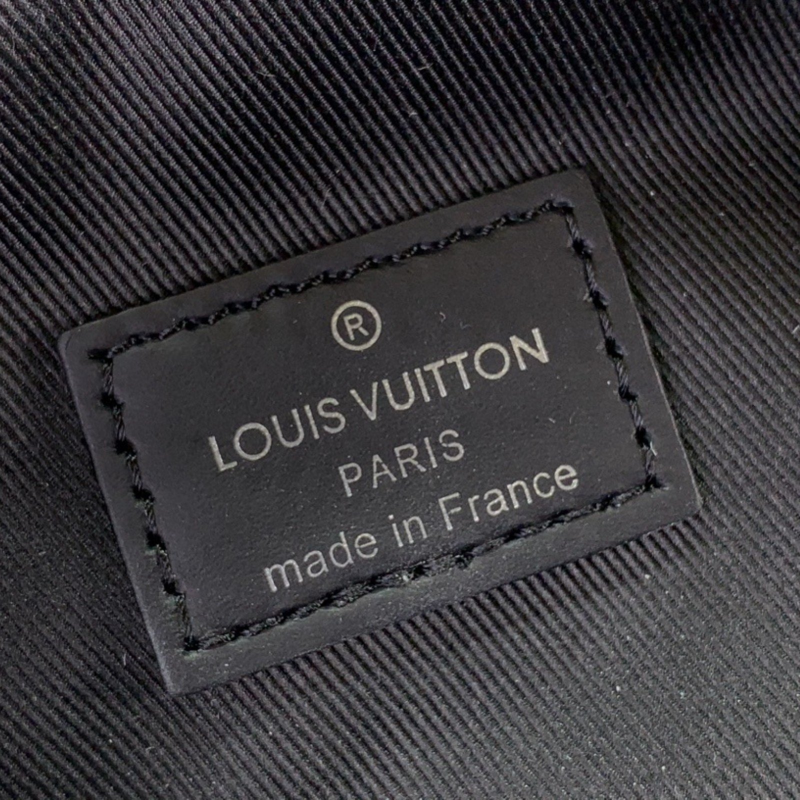 LV Avenue Slingbag PM M47137