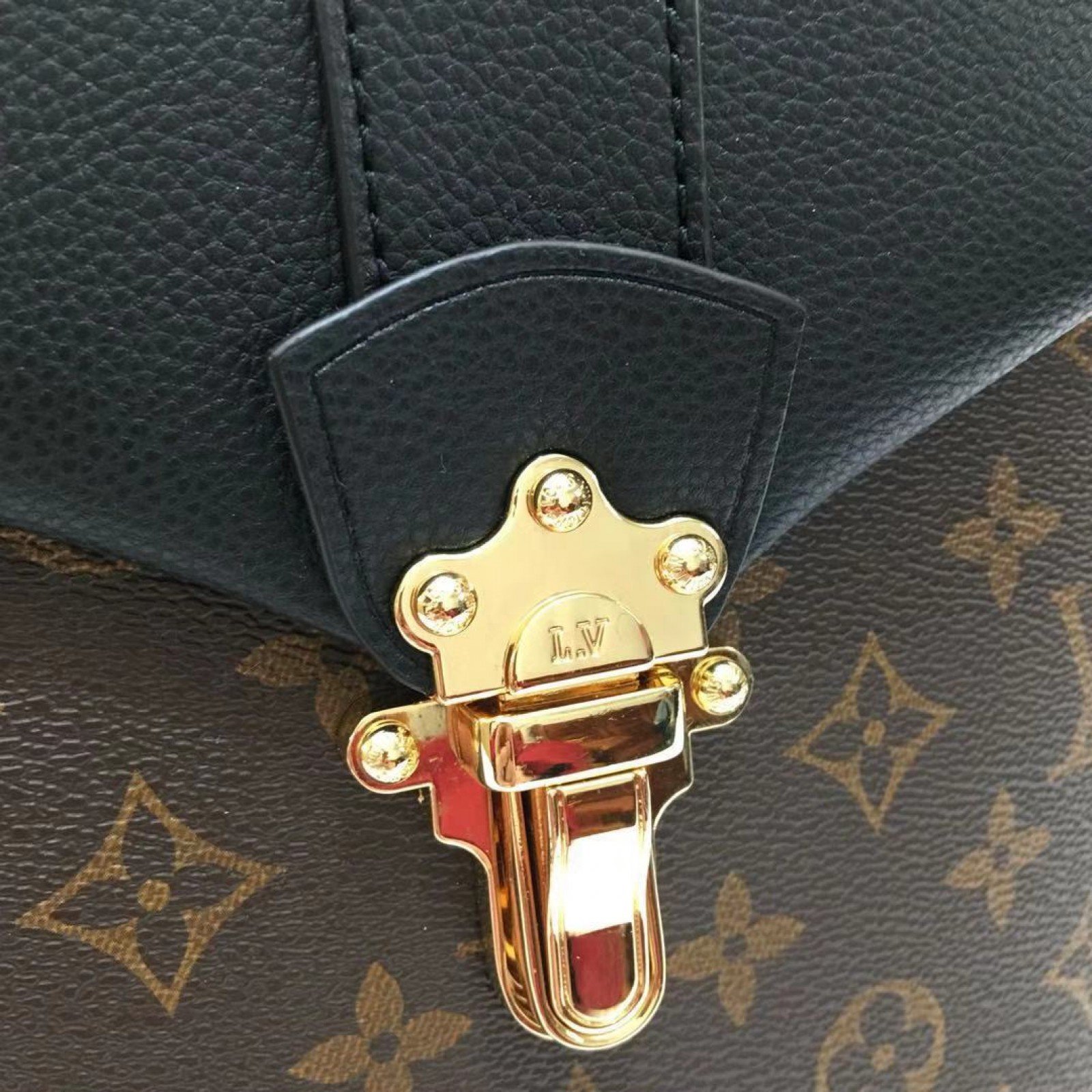 LV BACKPACK 110829A