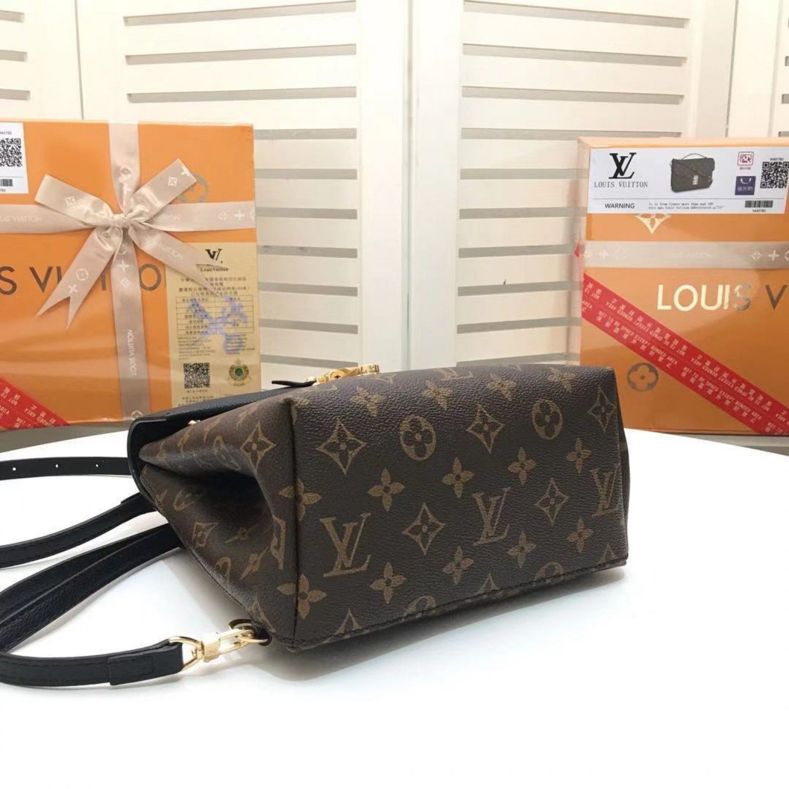 LV BACKPACK 110829A