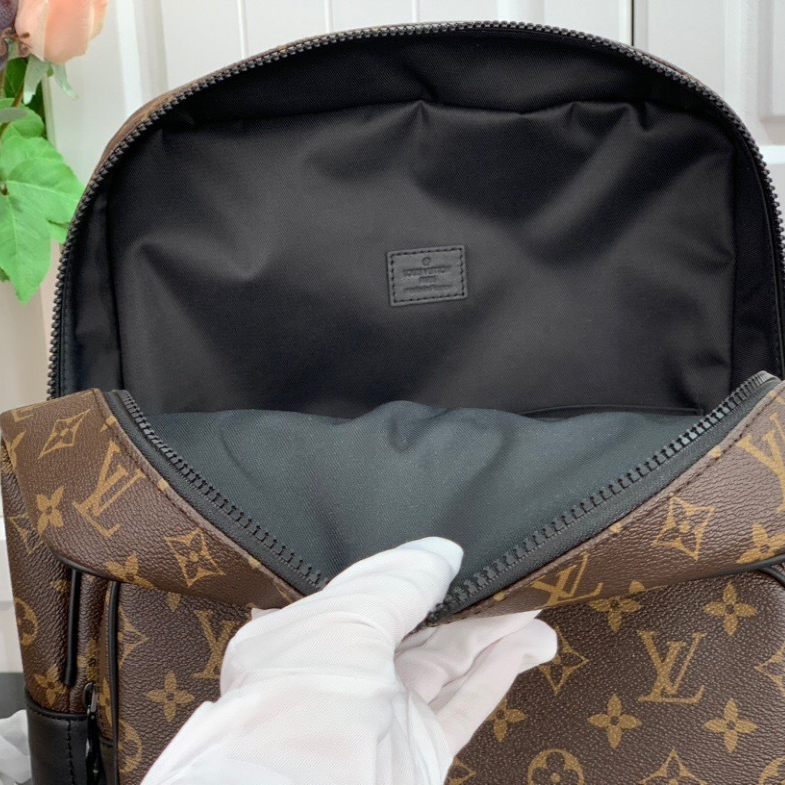 LV BACKPACK M45335F