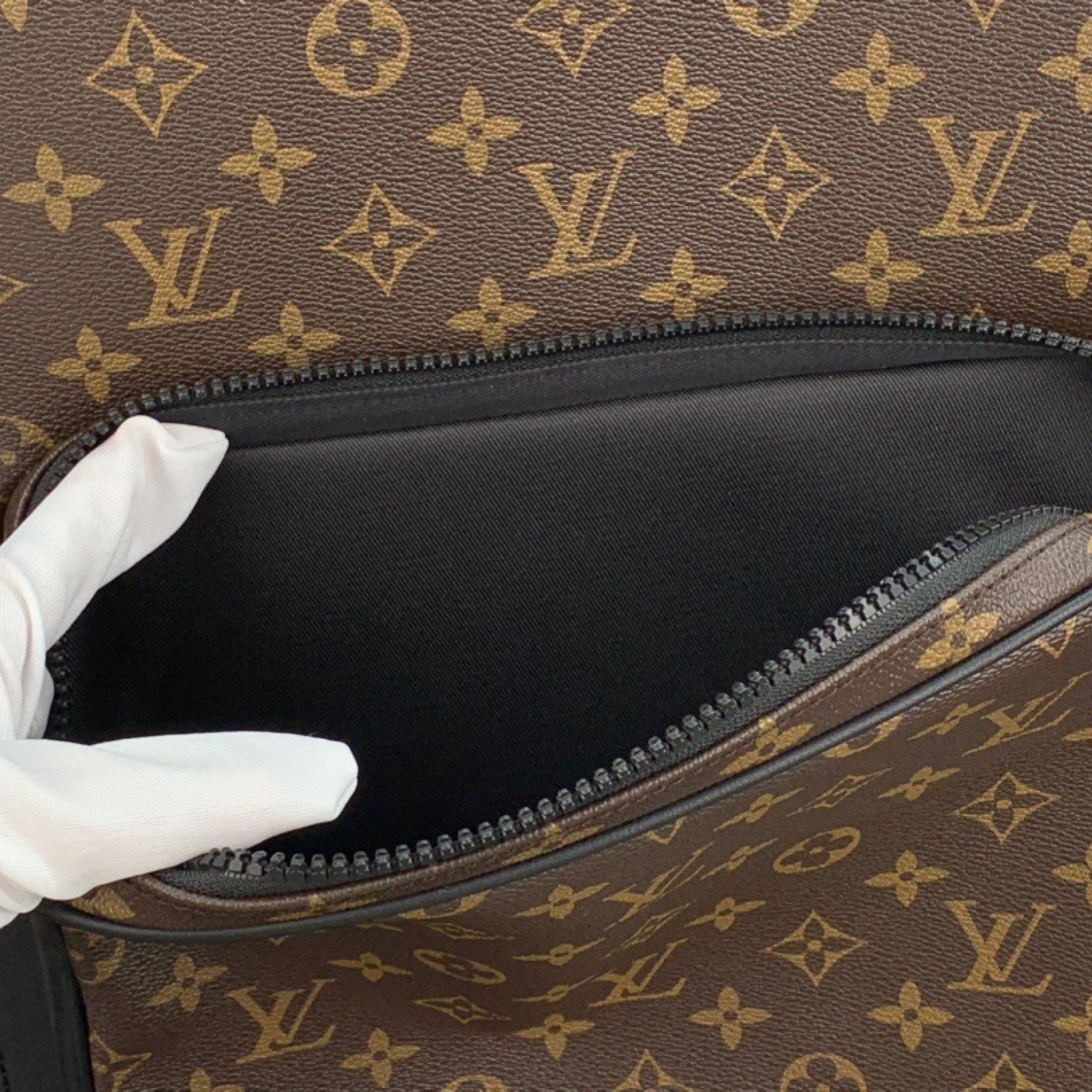 LV BACKPACK M45335F