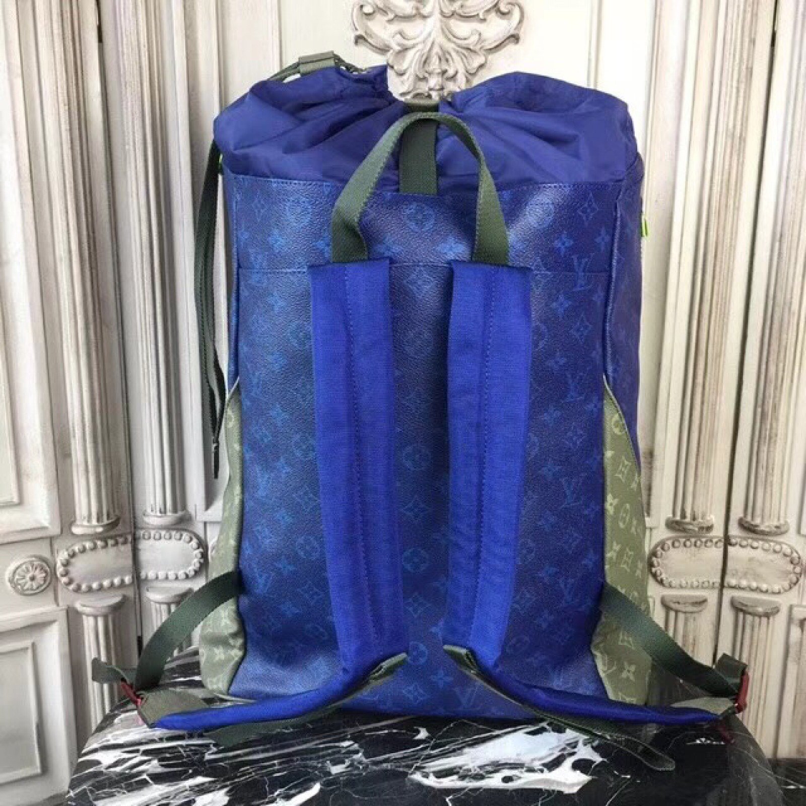 LV BACKPACK OUTDOOT M43833