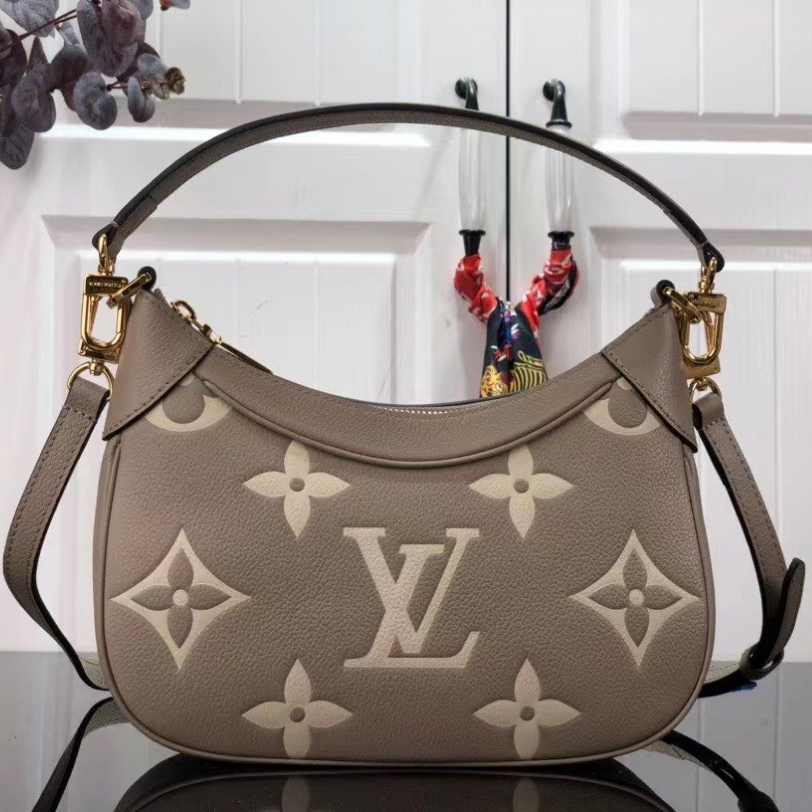 LV BAGATELLE M46112