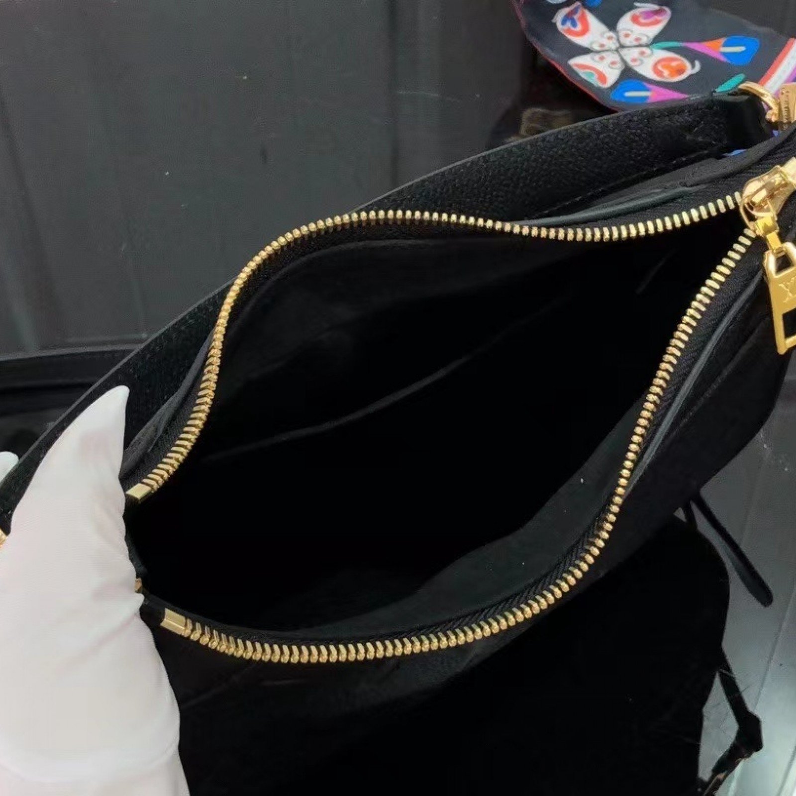 LV BAGATELLE M46112