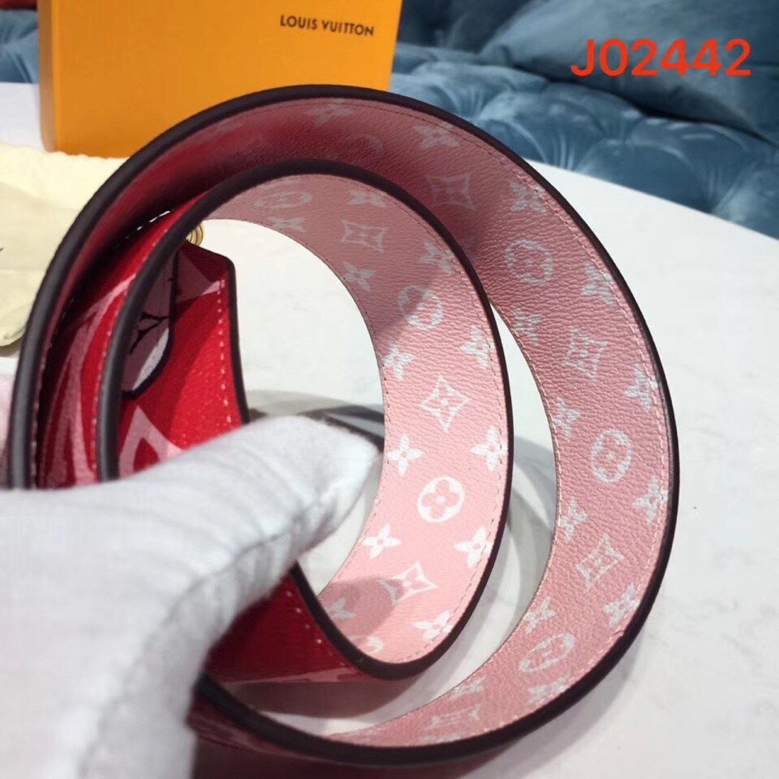 LV BANDOULIERE J02442