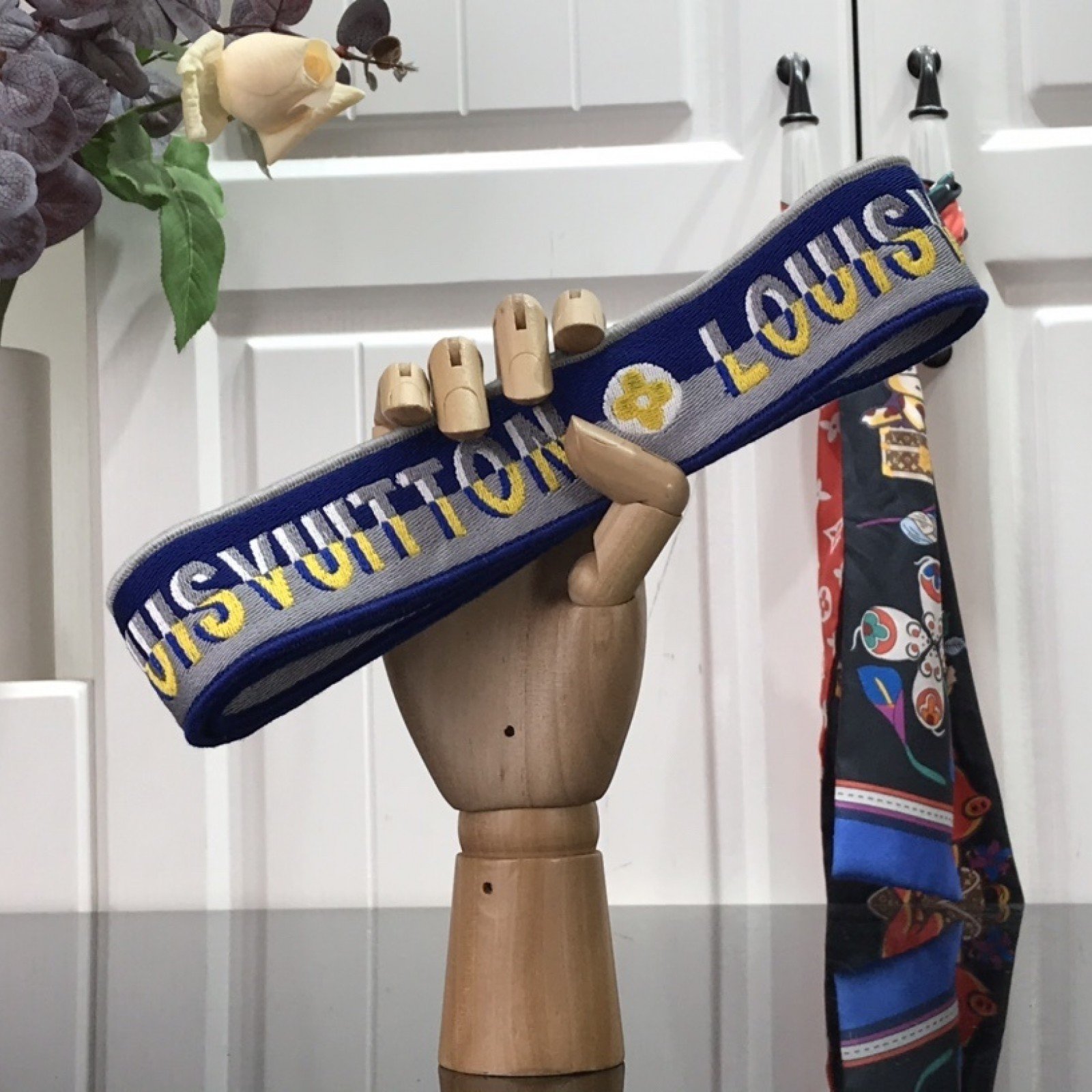 LV BANDOULIERE J02506