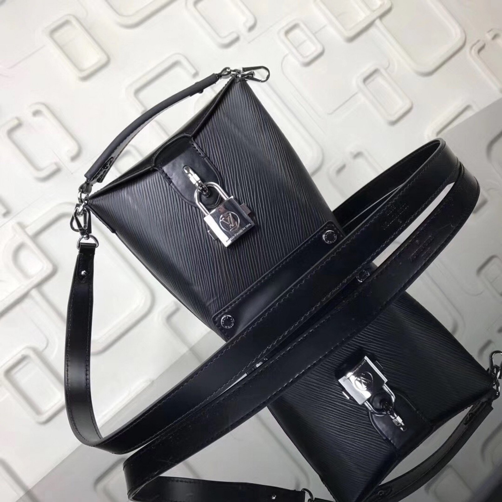 LV BENTO BOX Bag M43517A