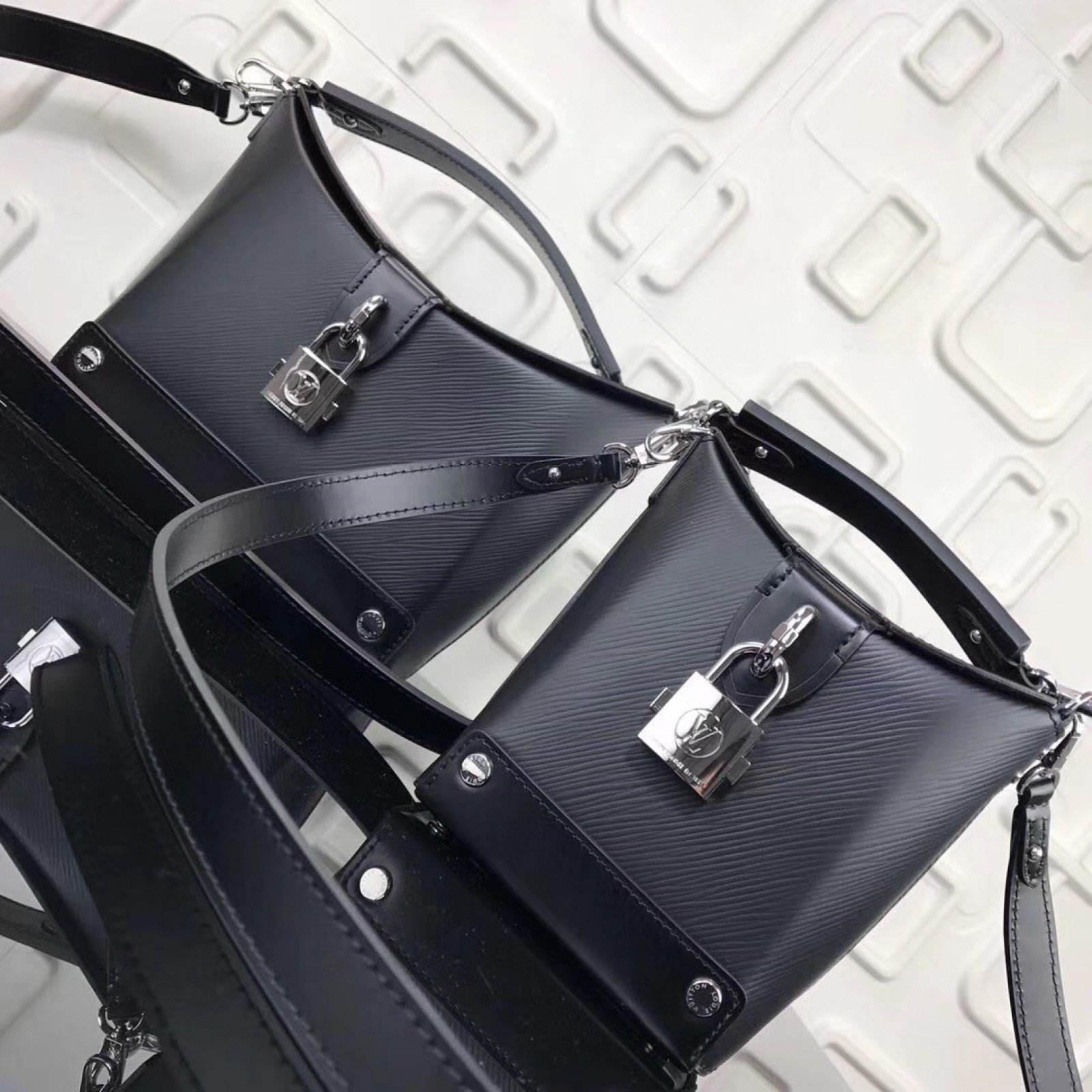 LV BENTO BOX Bag M43517A