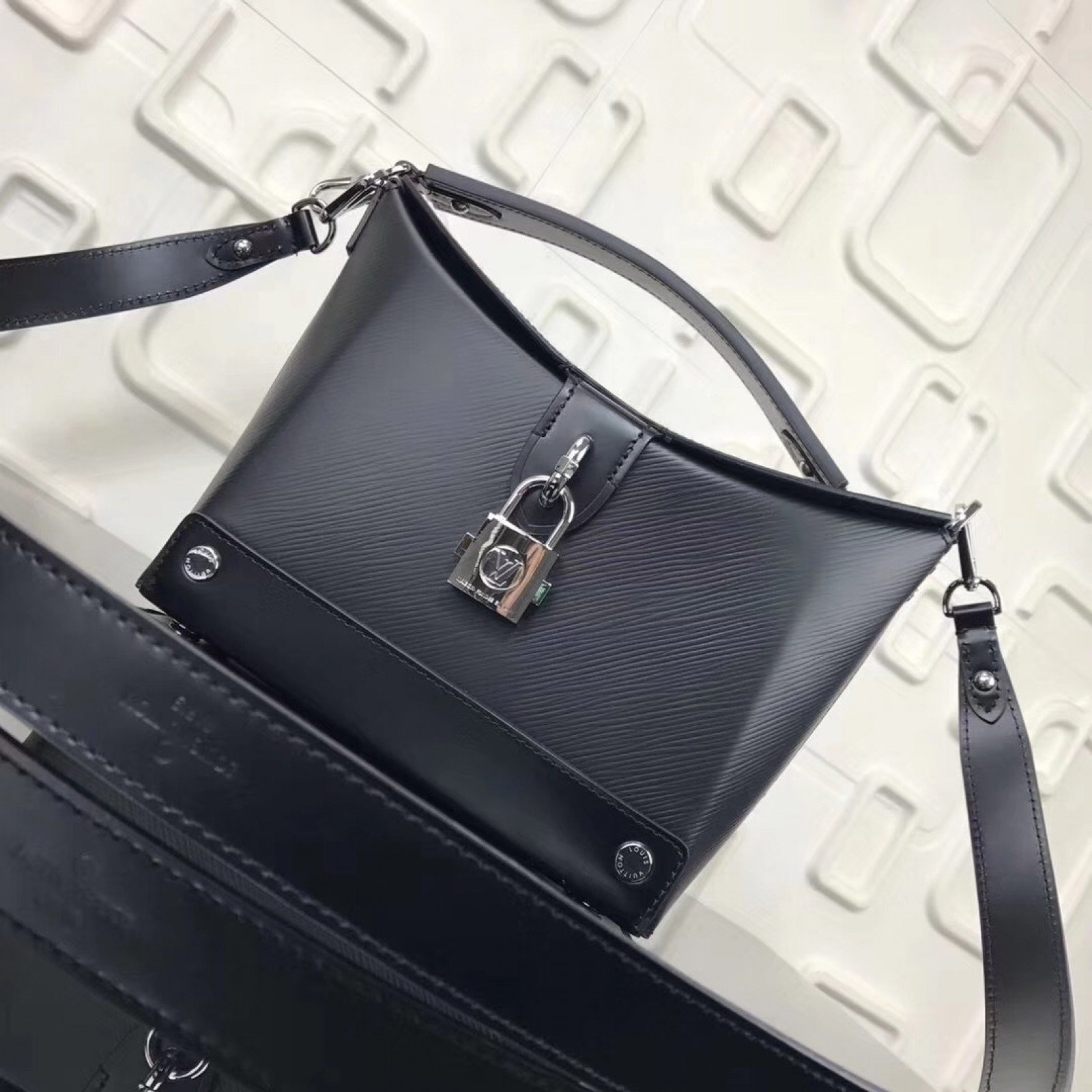 LV BENTO BOX Bag M43517A