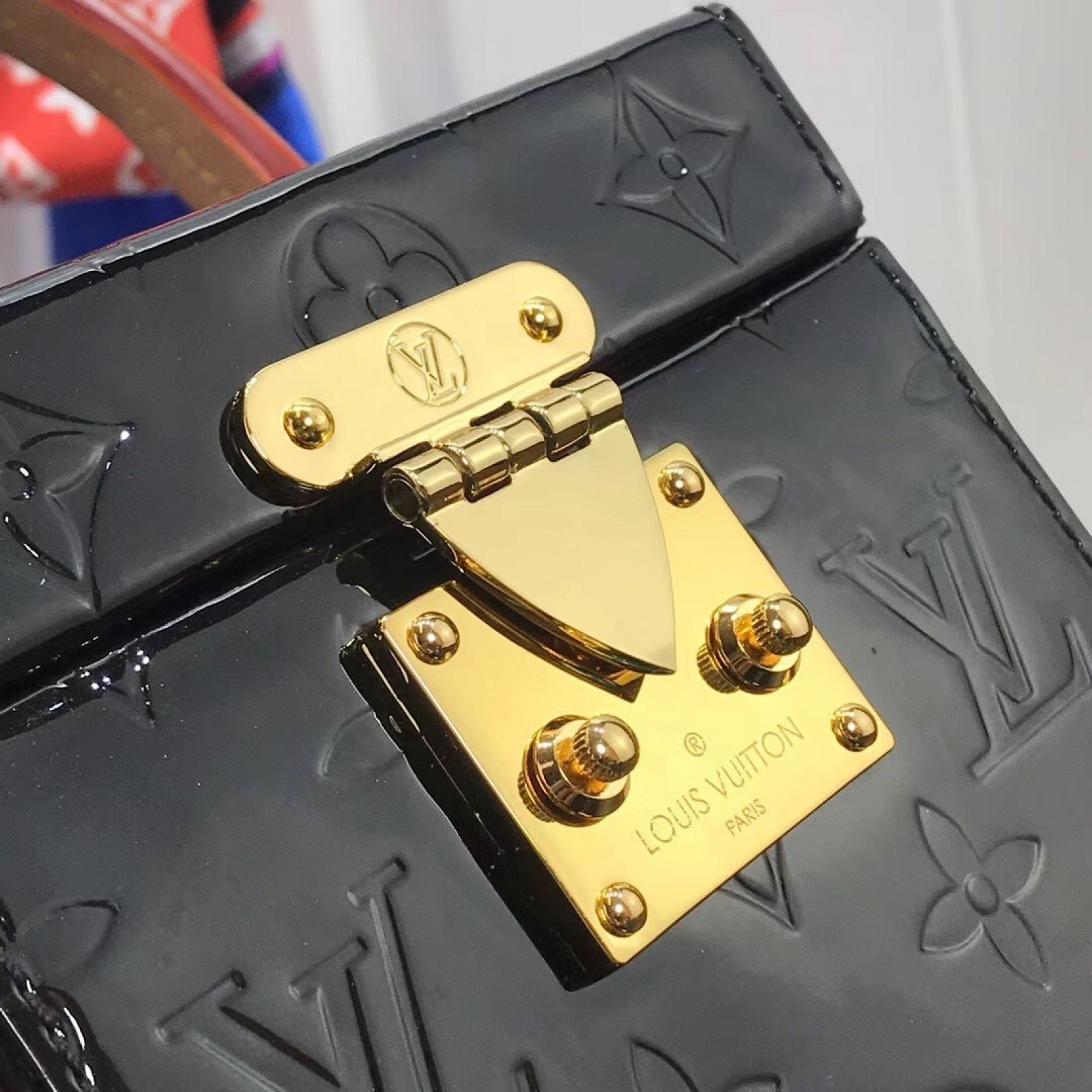 LV BLEECKER BOX M90461